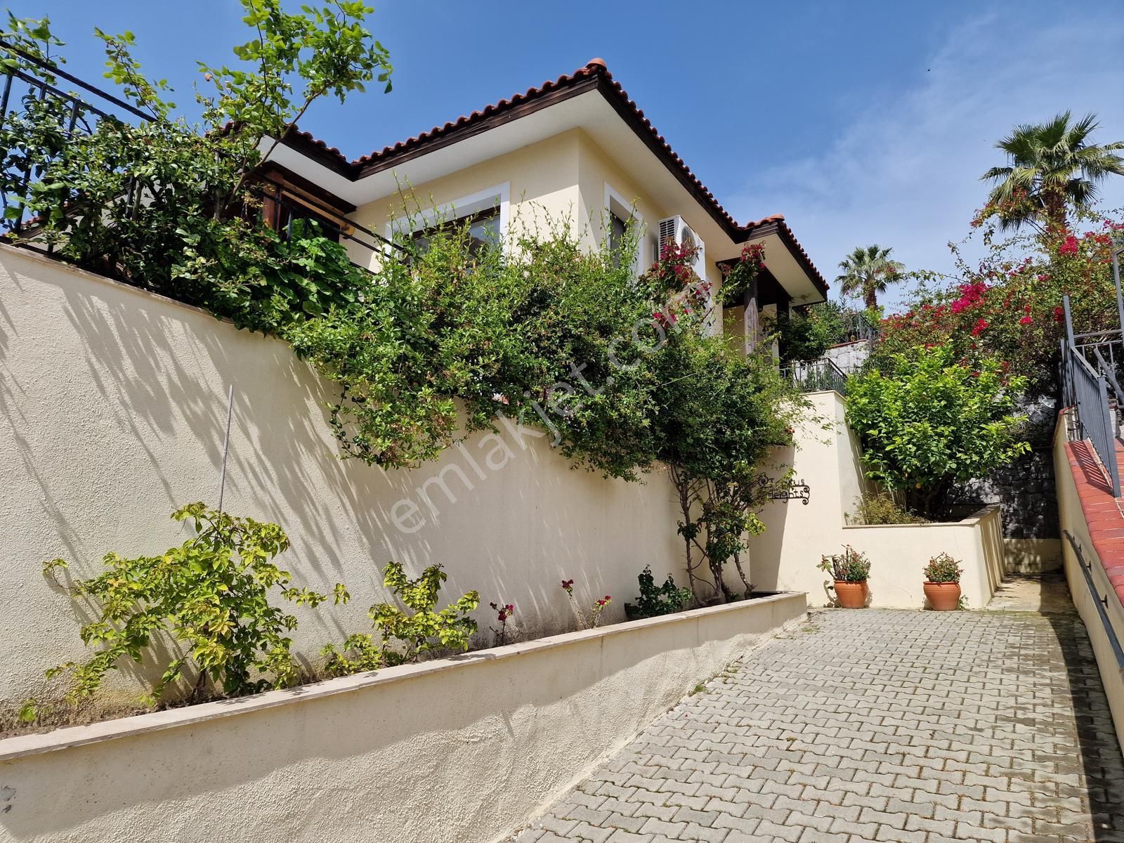 Göcek'te Site İçerisin De 4+1 Satılık Villa - Görsel 30