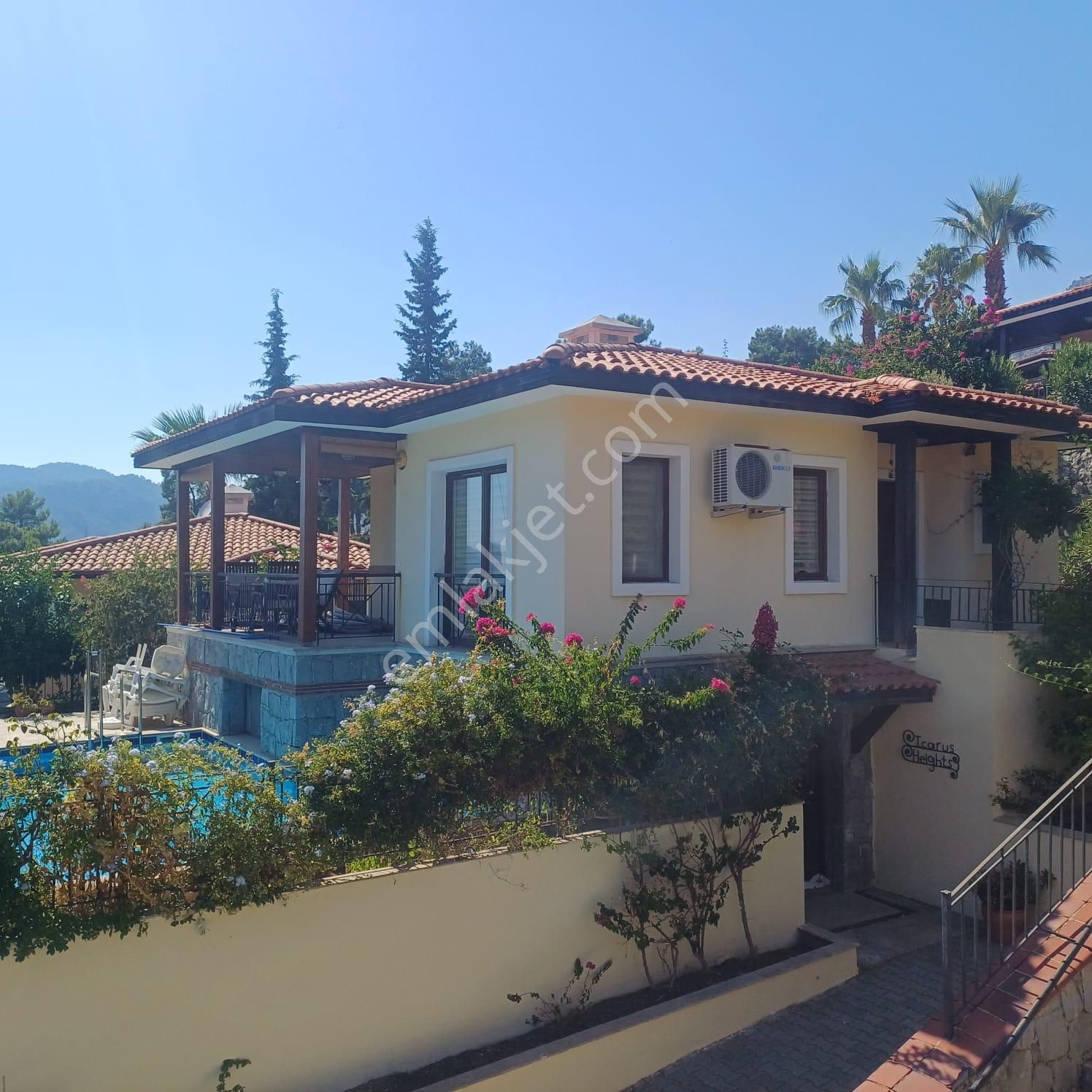 Fethiye Göcek Satılık Villa  Göcek'te Site İçerisin De 4+1 Satılık Villa