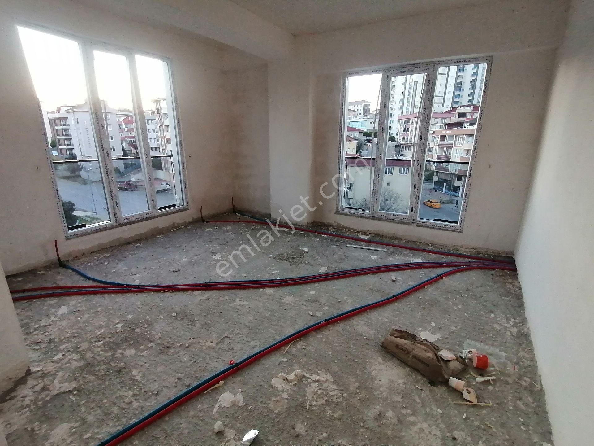 Pendik Ahmet Yesevi Satılık Daire  PENDİK ESENYALI AHMETYESEVİ SATILIK 2+1 90M2 ORTA KAT KREDİLİ ASNSÖRLÜ BİTMEYE YAKIN DAİRELER