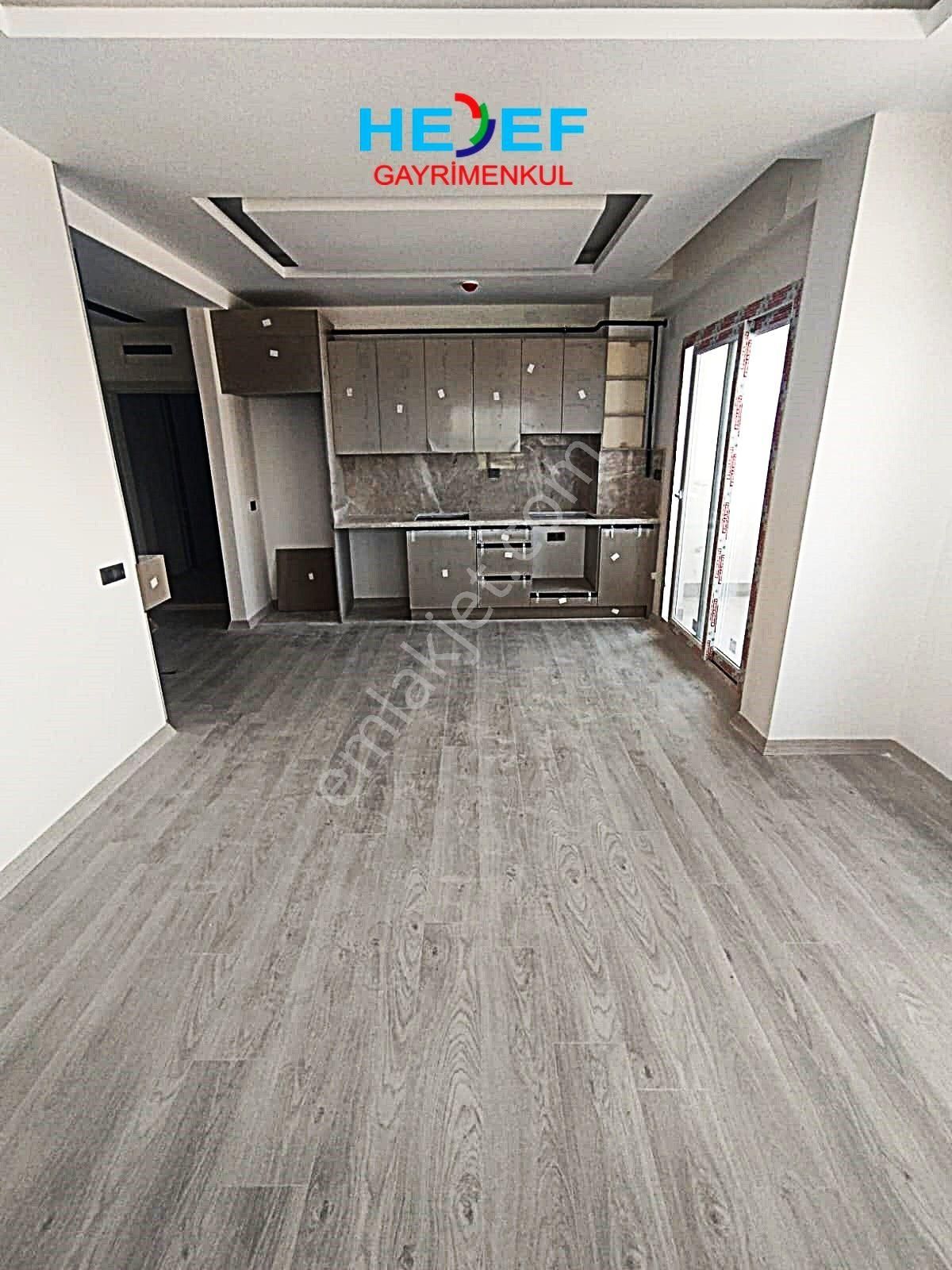 Mezitli Davultepe Satılık Daire  HEDEF'TEN DAVULTEPE'DE SİTE İÇERİSİNDE HAVUZLU 2+1 SATILIK DAİRE