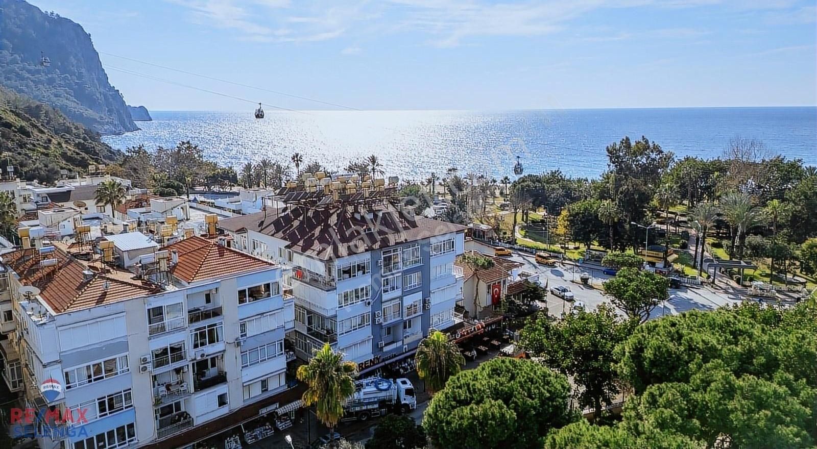 Alanya Çarşı Satılık Daire KLEOPATRA SATILIK 3+1 DENİZE SIFIR EŞYALI DAİRE