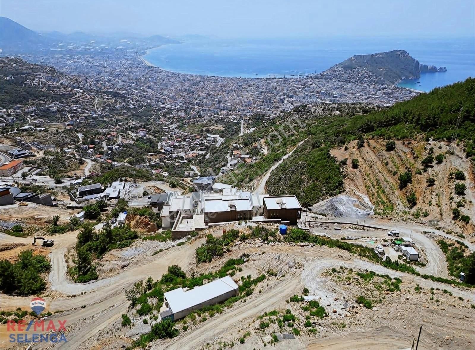 Alanya Tepe Satılık Villa İmarlı Alanya TEPE DE EŞSİZ MANZARA VE VİLLALIK ARSA YATIRIM FIRSATI