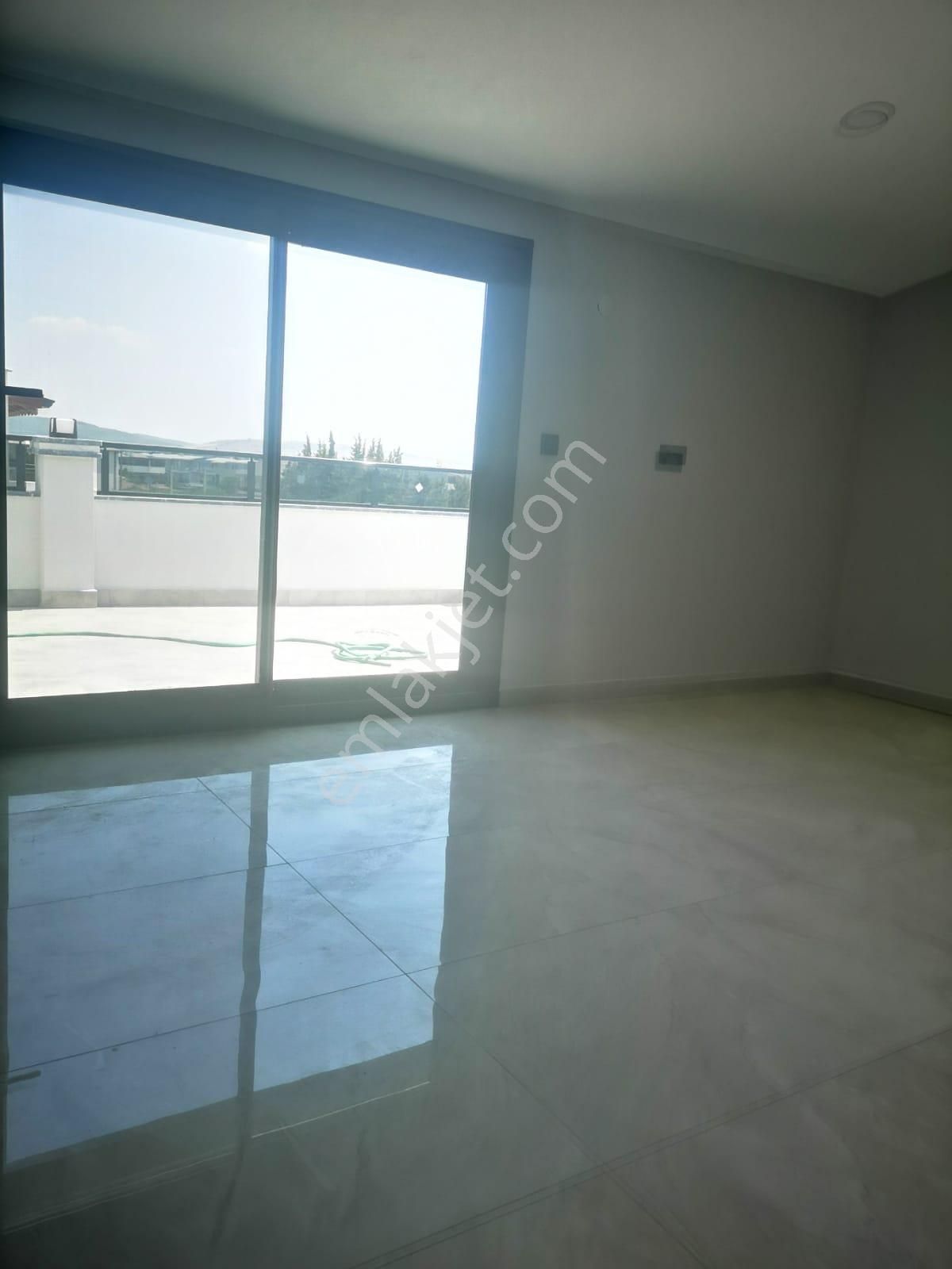 Menderes Turyap'tan Mithatpaşa Mah. 5+1 Satılık Lüx Villa - Görsel 33