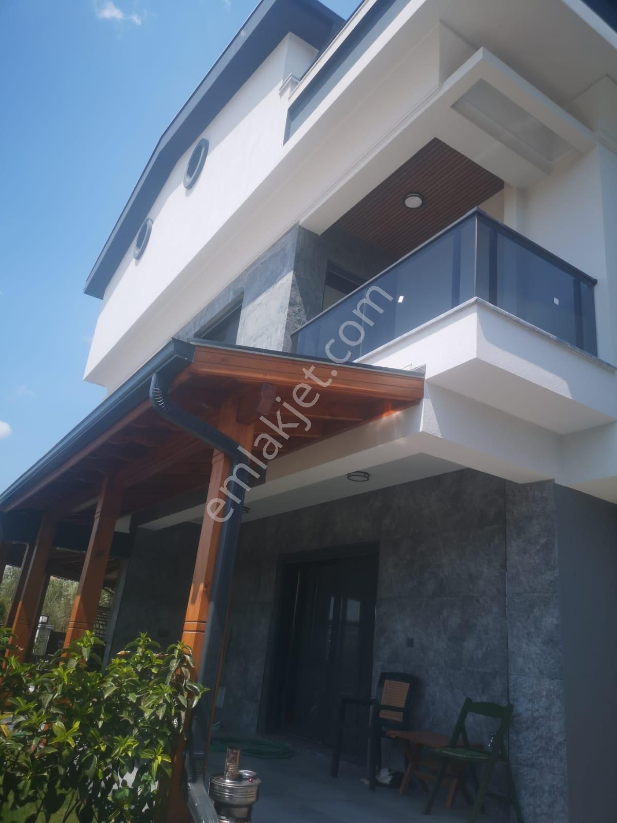 Menderes Turyap'tan Mithatpaşa Mah. 5+1 Satılık Lüx Villa - Görsel 2