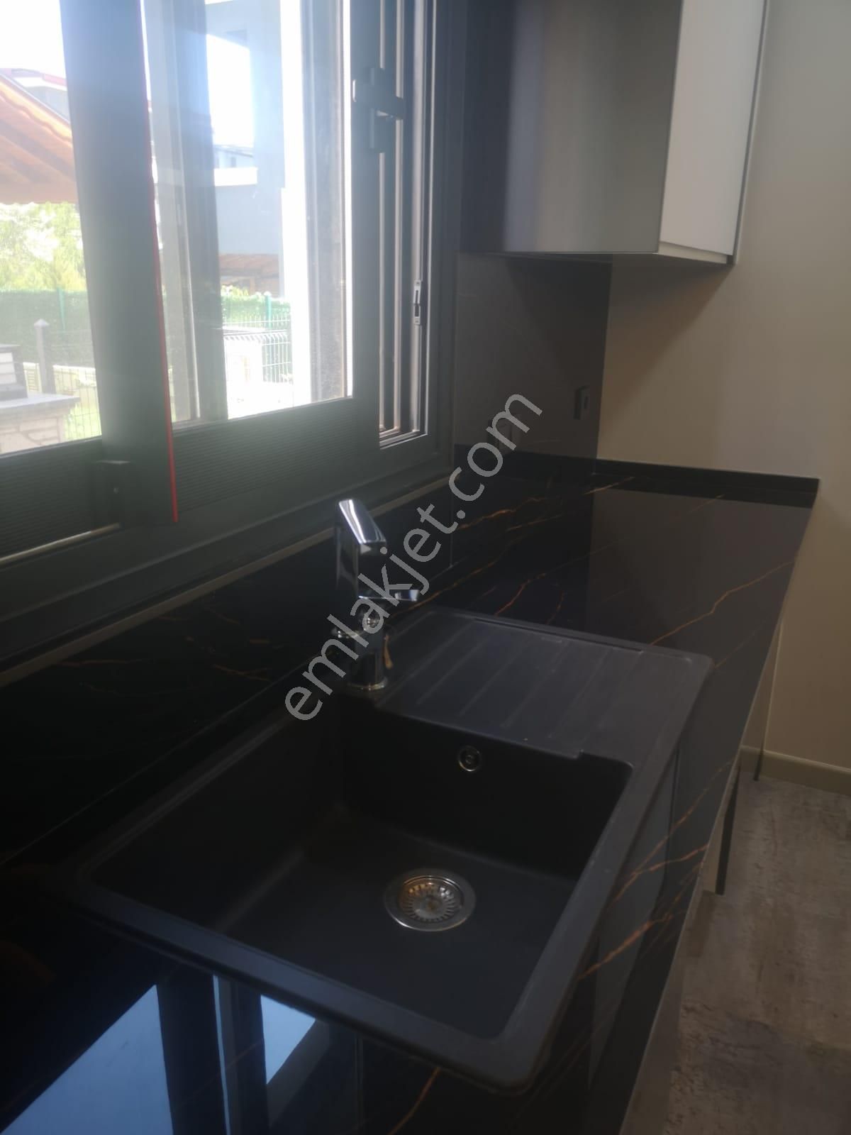 Menderes Turyap'tan Mithatpaşa Mah. 5+1 Satılık Lüx Villa - Görsel 16