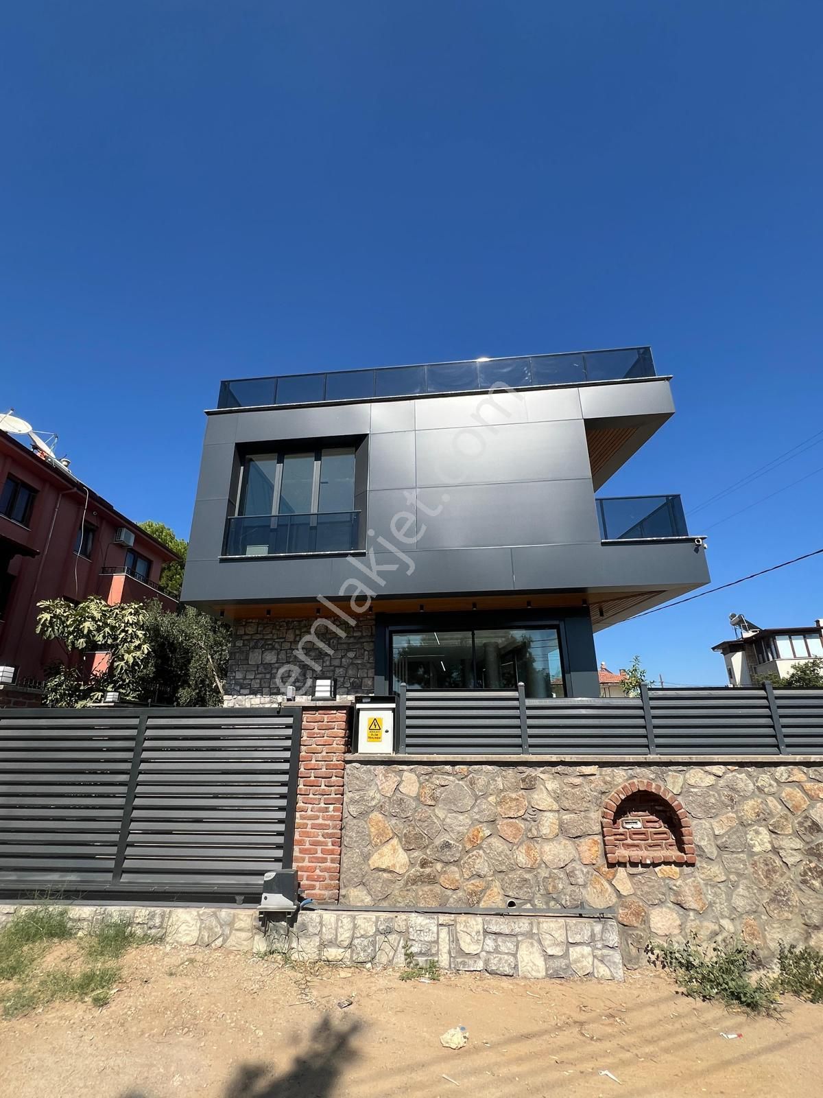 Altınoluk Kazdağları Eteklerinde Full Deniz Manzaralı Tek Müstakil 4+1 Ultra Lüx Sıfır Villa - Görsel 4