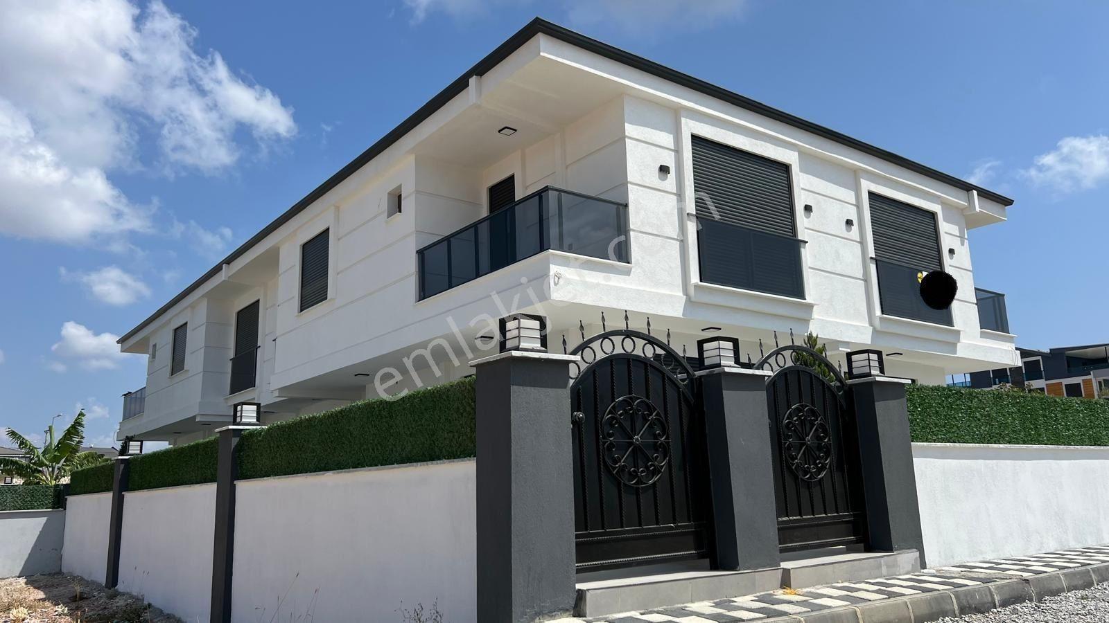 Didim Hisar Mahallesinde Satılık 3+1 Ayrı Mutfaklı Bahçeli Villa - Görsel 3
