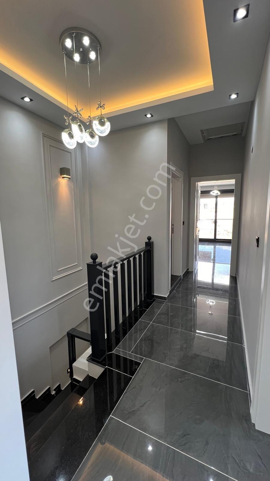 Didim Hisar Mahallesinde Satılık 3+1 Ayrı Mutfaklı Bahçeli Villa - Görsel 18