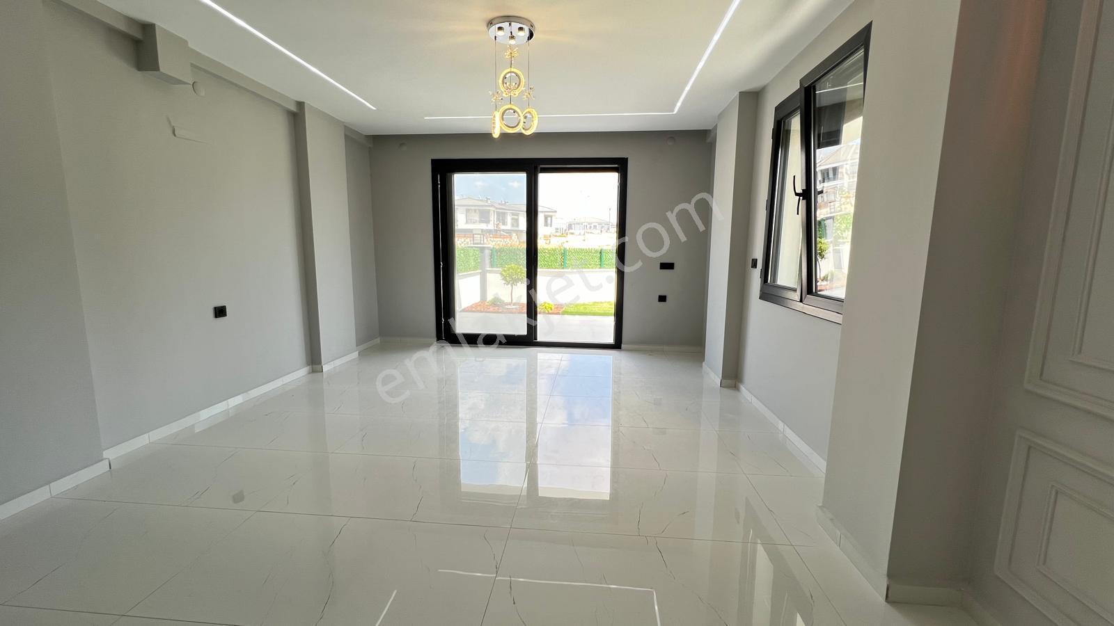 Didim Hisar Mahallesinde Satılık 3+1 Ayrı Mutfaklı Bahçeli Villa - Görsel 12