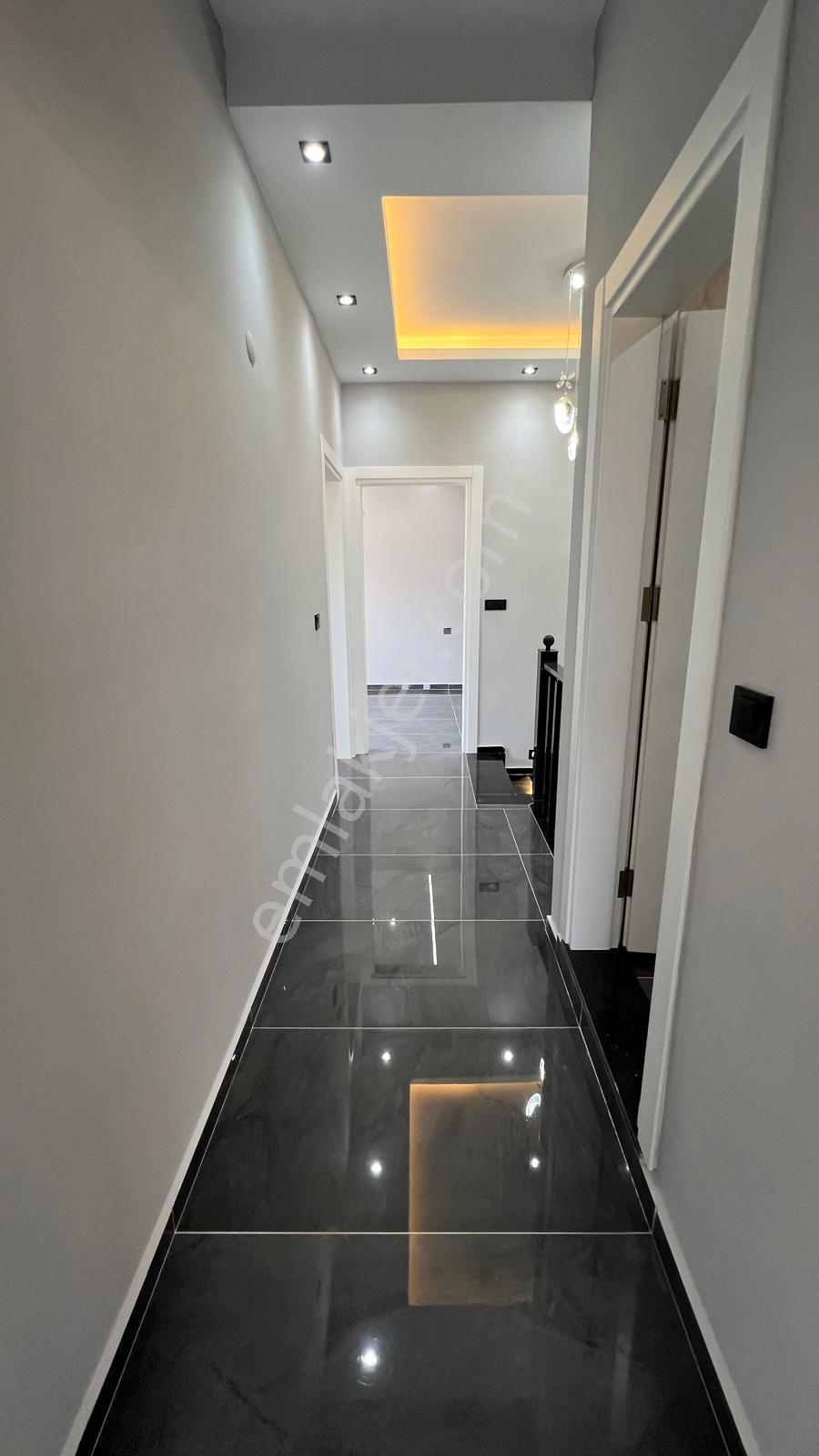 Didim Hisar Mahallesinde Satılık 3+1 Ayrı Mutfaklı Bahçeli Villa - Görsel 16