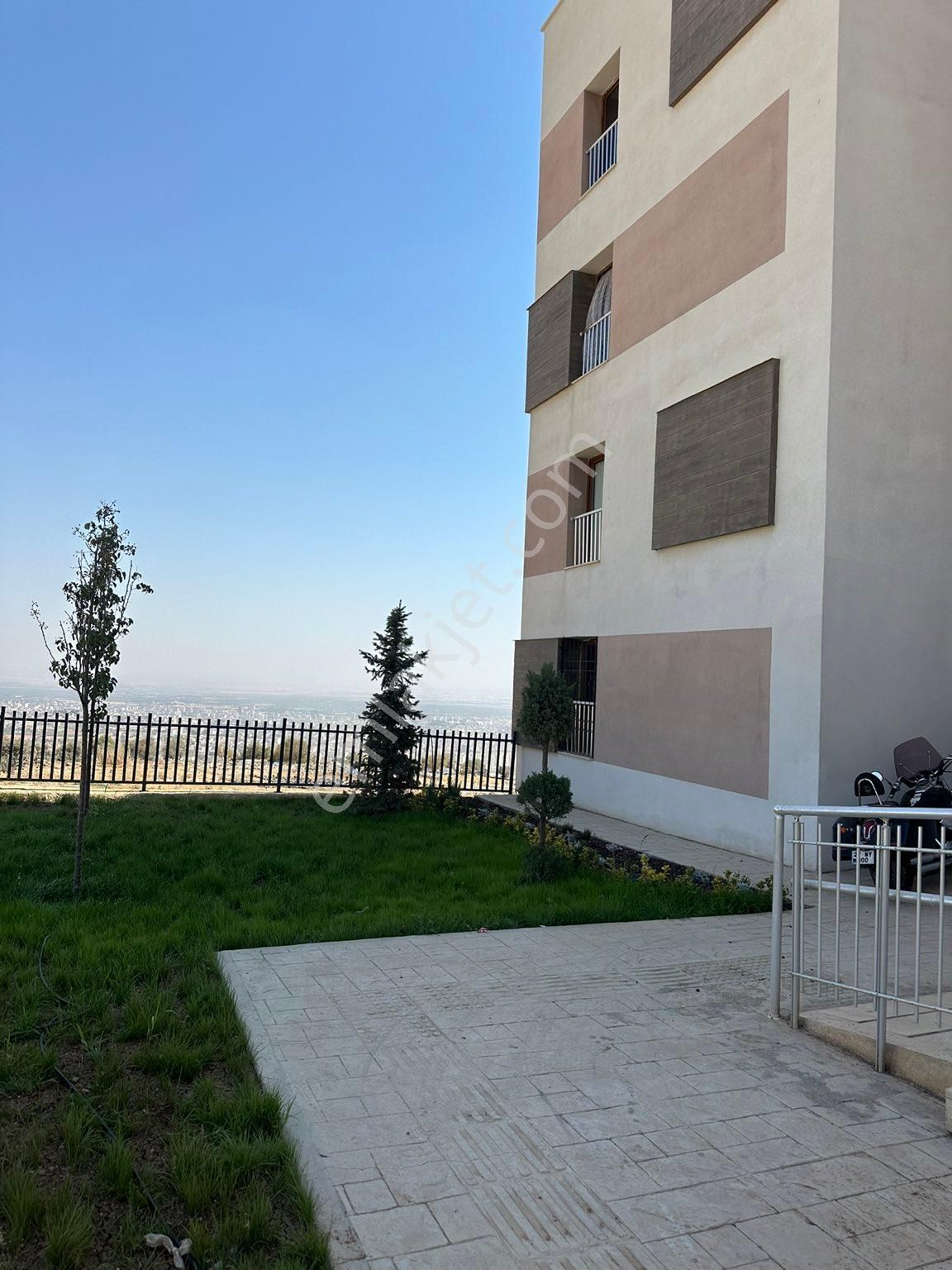 Kilis Merkez Mücahitler Kiralık Daire  FURKAN EMLAK'TAN RESUL OSMAN TOKİDE 2+1 90M2 SIFIR KİRALİK DAİRE 