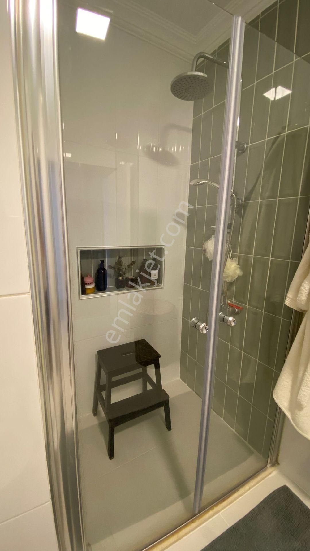 Kuşadası'nda Deniz Manzaralı 2+1 110m² Arakat Dogazgazlı Daire - Görsel 29