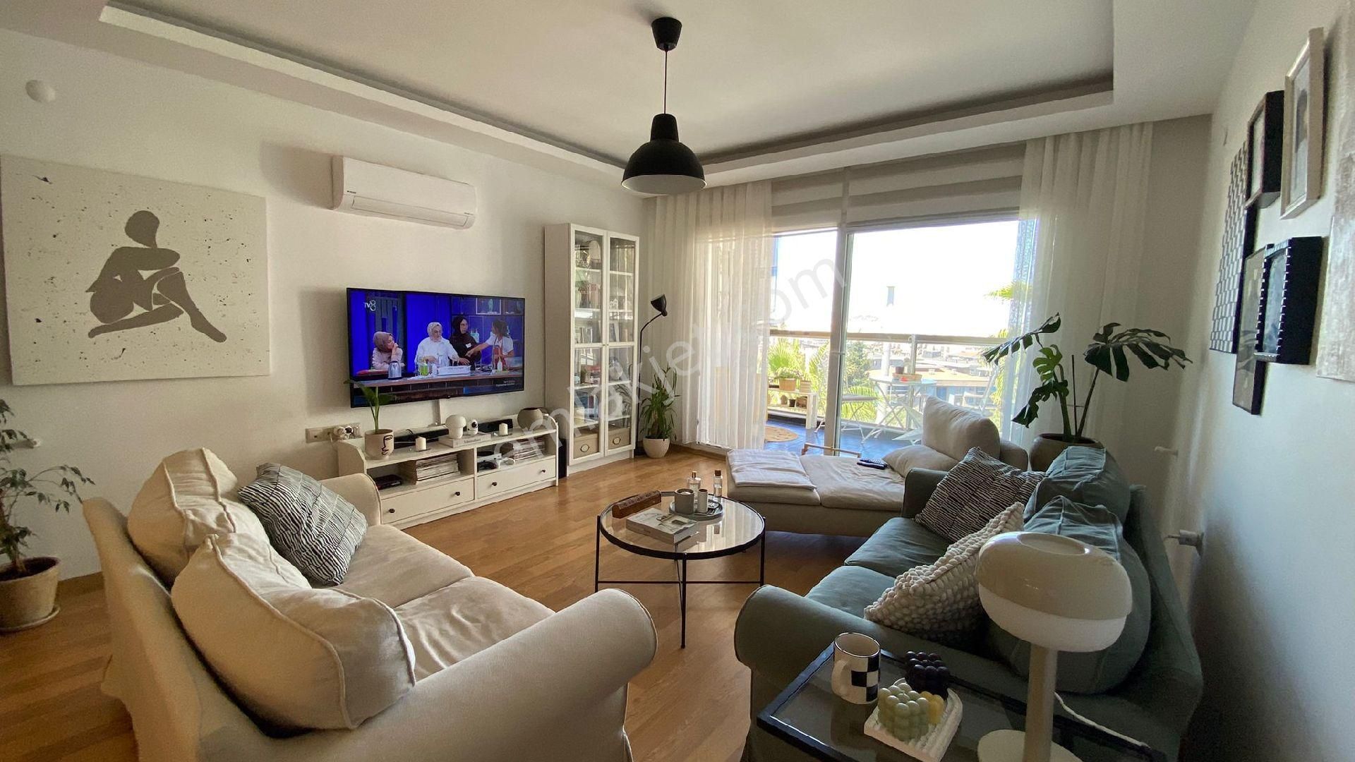 Kuşadası'nda Deniz Manzaralı 2+1 110m² Arakat Dogazgazlı Daire - Görsel 19