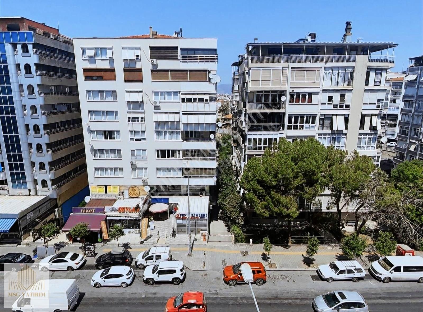 Karabağlar Muammer Akar Satılık Daire MSG'DEN İNÖNÜ CADDE ÜZERİ ASANSÖRLÜ ARA KAT FIRSAT 2+1 DAİRE