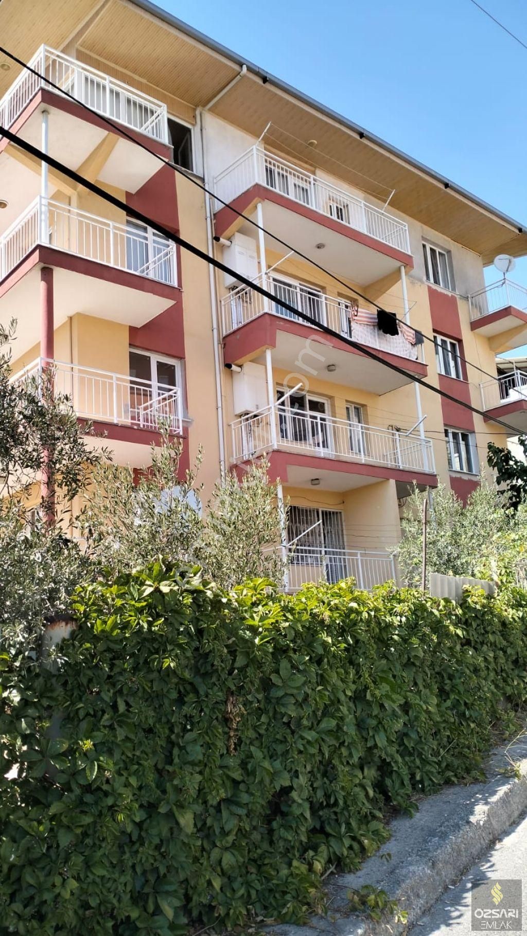 Bornova Atatürk Hastaneye Yakın Kiralık Daire Bornova Atatürk Mah. Merkezi Konumda Kiralık 3+1 Daire