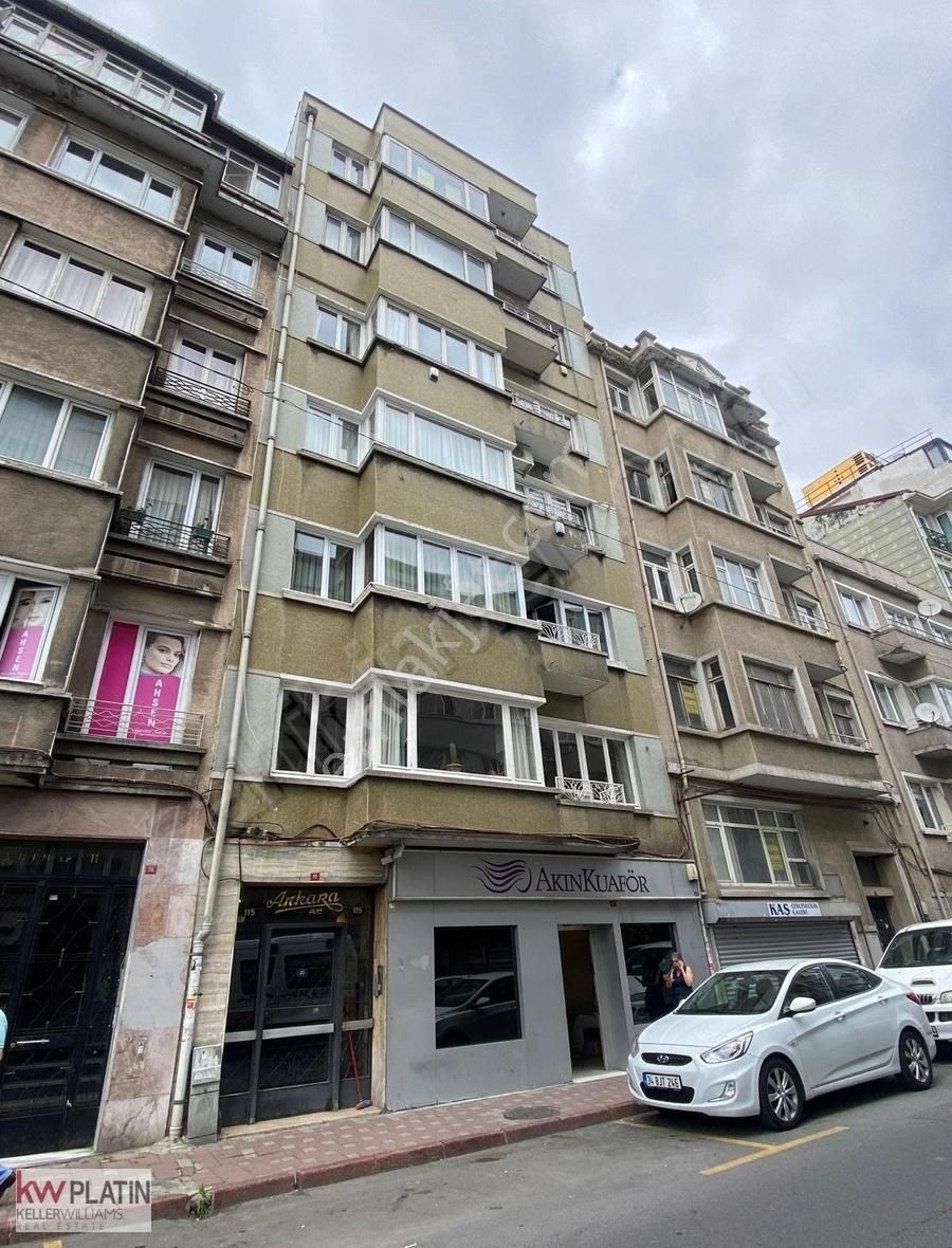 Şişli Merkez Kiralık Daire ŞİŞLİ MERKEZ MAH ABİDE-İ HÜRRİYET CADDESİNDE 3+1 KİRALIK DAİRE