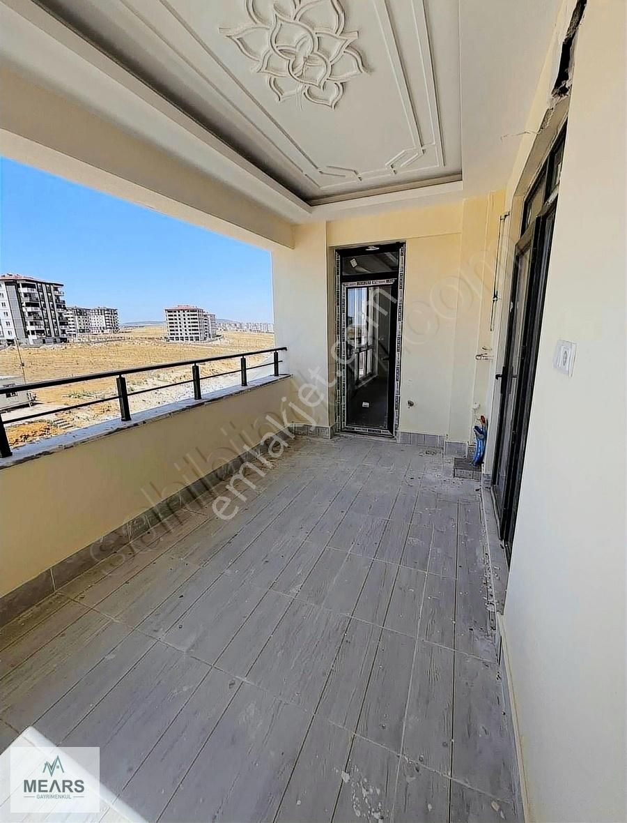 Şehitkamil Taşlıca Satılık Daire ABDULKADİR DEVLET HASTANESİ ARKASI TEPE DE SATILIK 2+1 DAİRE