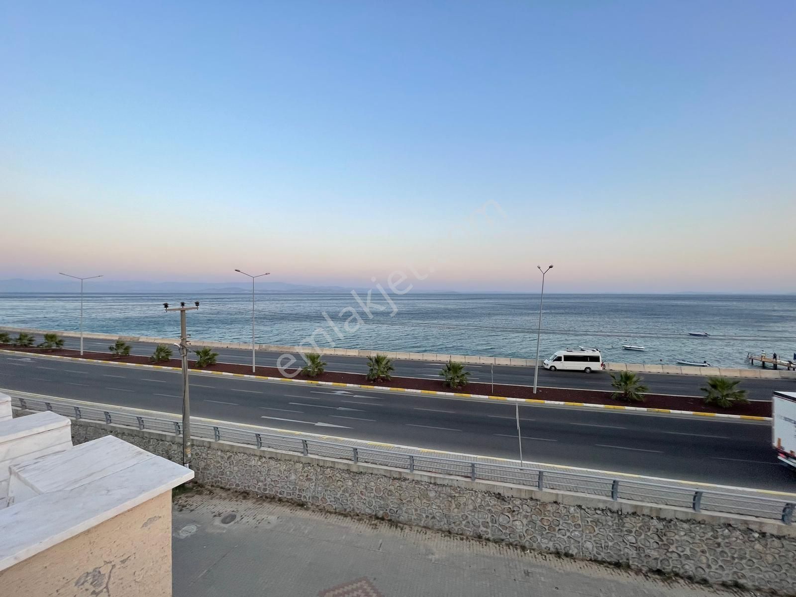 Altınoluk'da 3+1 Muhteşem Manzaralı Satılık Dublex Daire - Görsel 20