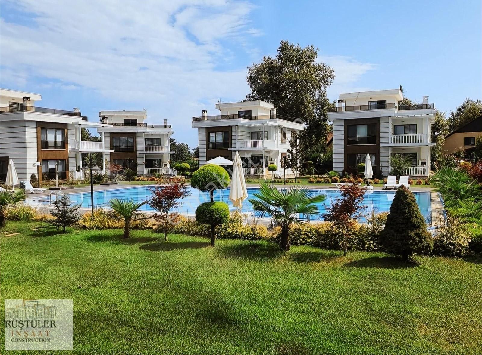 Sapanca Kırkpınar Soğuksu Satılık Villa Kırkpınar Bağdat Caddesi Üzerinde Site İçi Satılık Villa