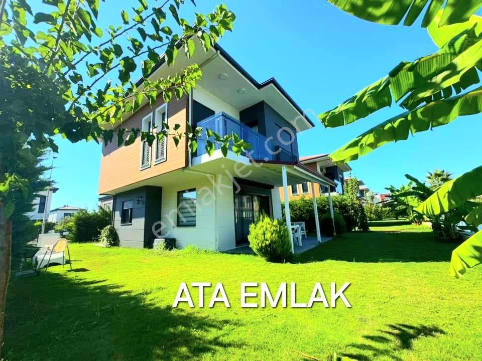 Kuşadası Davutlar Satılık Villa KUŞADASINDA DENİZE YAKIN HAVUZLU SİTEDE FUL EŞYALI OTOPARKLI BAHÇELİ TEK MÜSTAKİL VİLLA