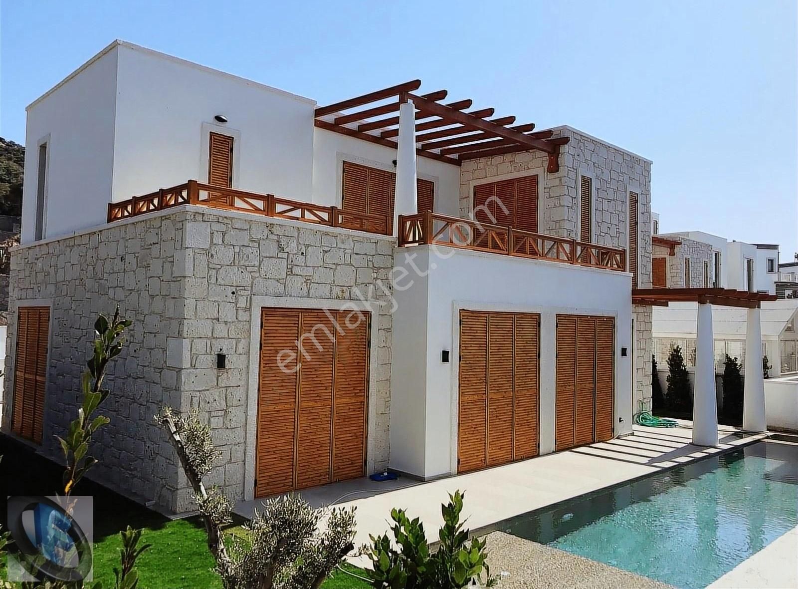 Bodrum Gümüşlük Satılık Villa FAVORİ'DEN GÜMÜŞLÜKDE MÜSTAKİL HAVUZLU VİLLA 4+1