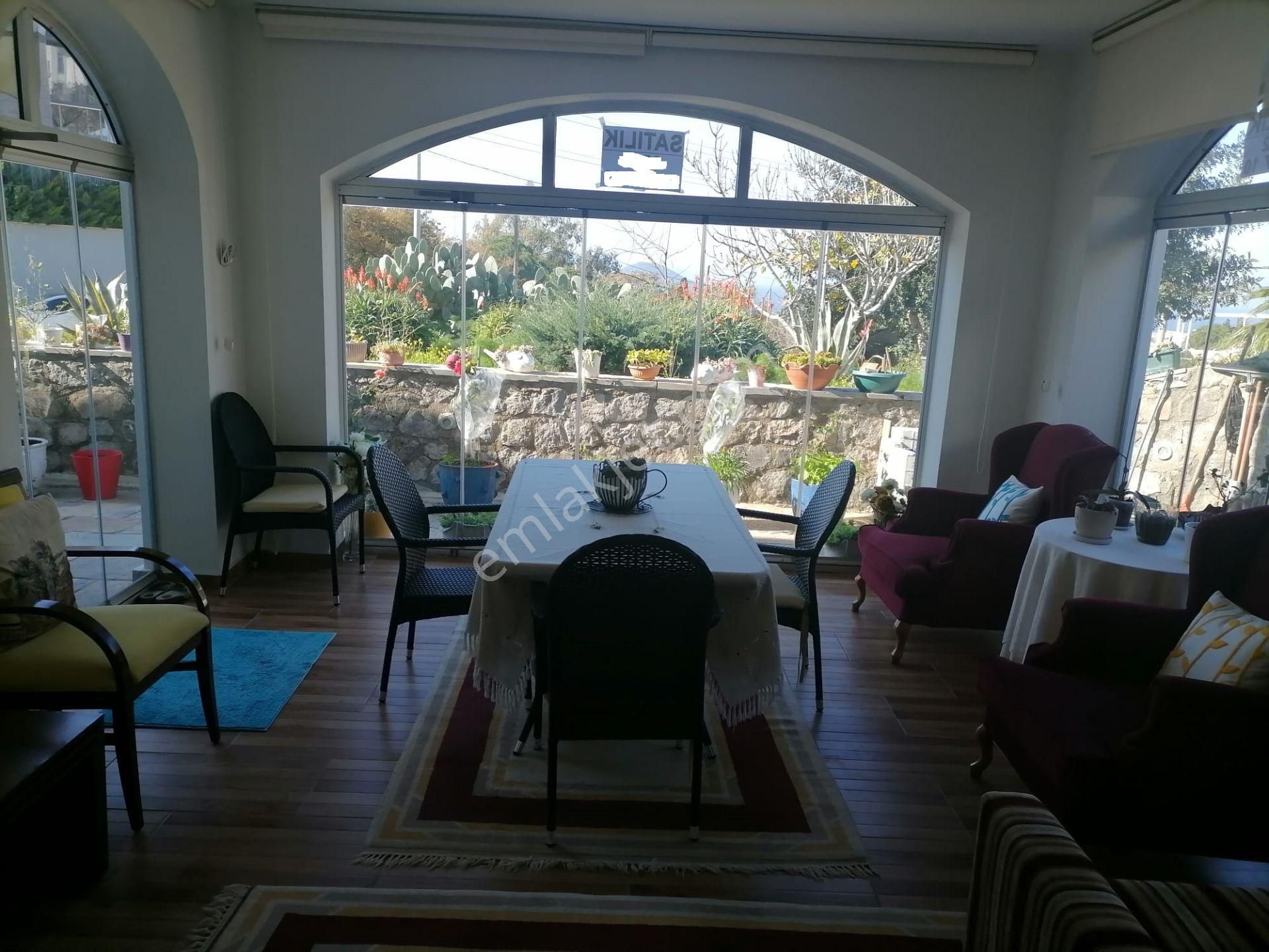 Favori'den Havuzlu Sitede Masrafsız Bahçe Katı Daire 2+1 - Görsel 3