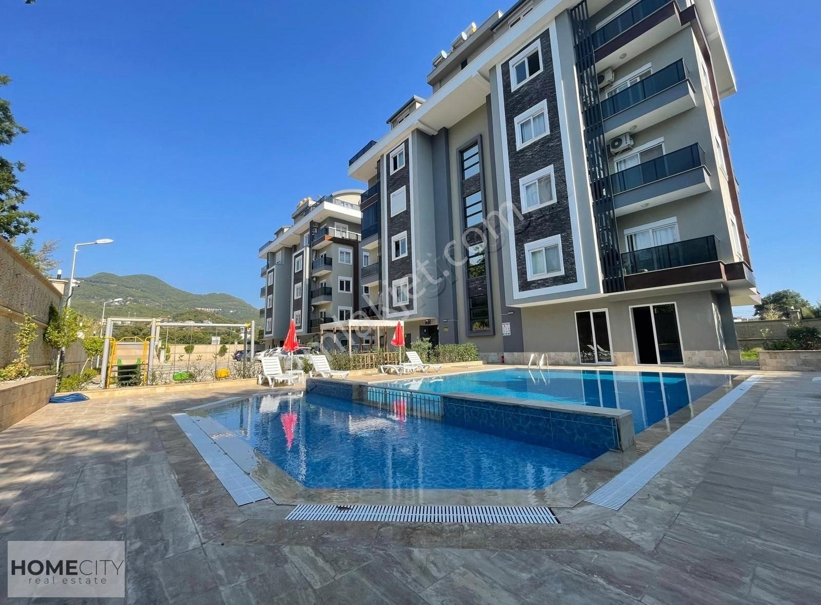 Alanya Oba Satılık Daire Alanya Oba 3+1 140 M2 Eşyasız Havuz Otopark Fitness