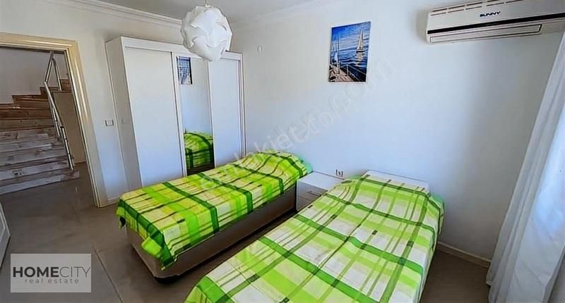 Alanya Mahmutlar 3+2 270m2 Deniz Ve Kale Manzaralı,denize Sıfır - Görsel 17