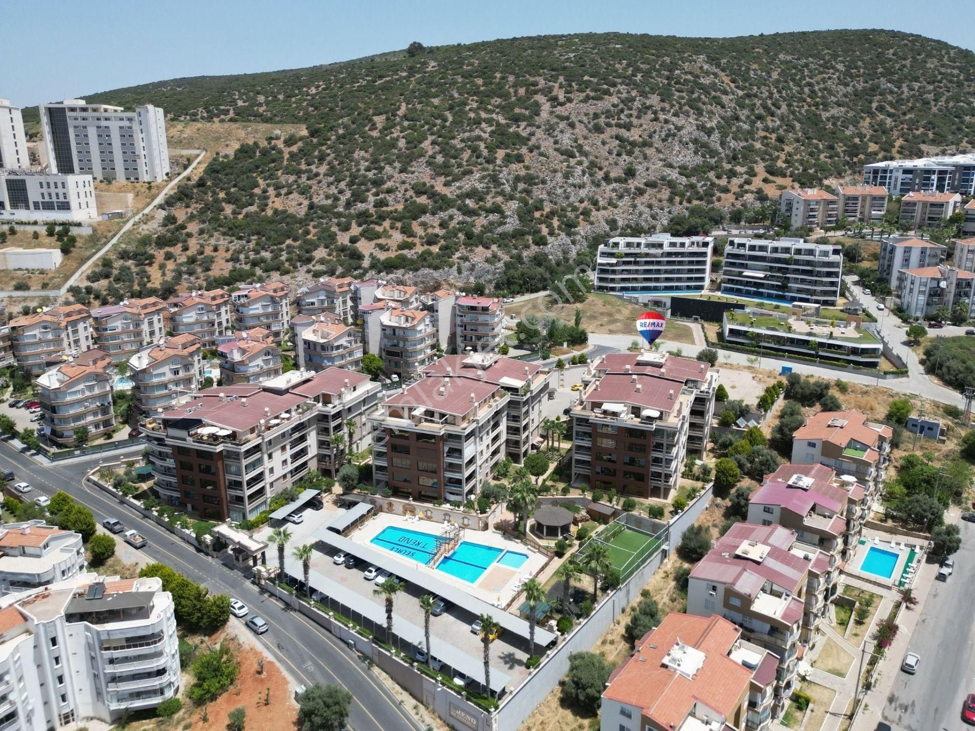 Kuşadası Ege Satılık Daire  EGE MAHALLESİ TRENDY RESİDENCE'da PANAROMİK DENİZ MANZARALI 4+1