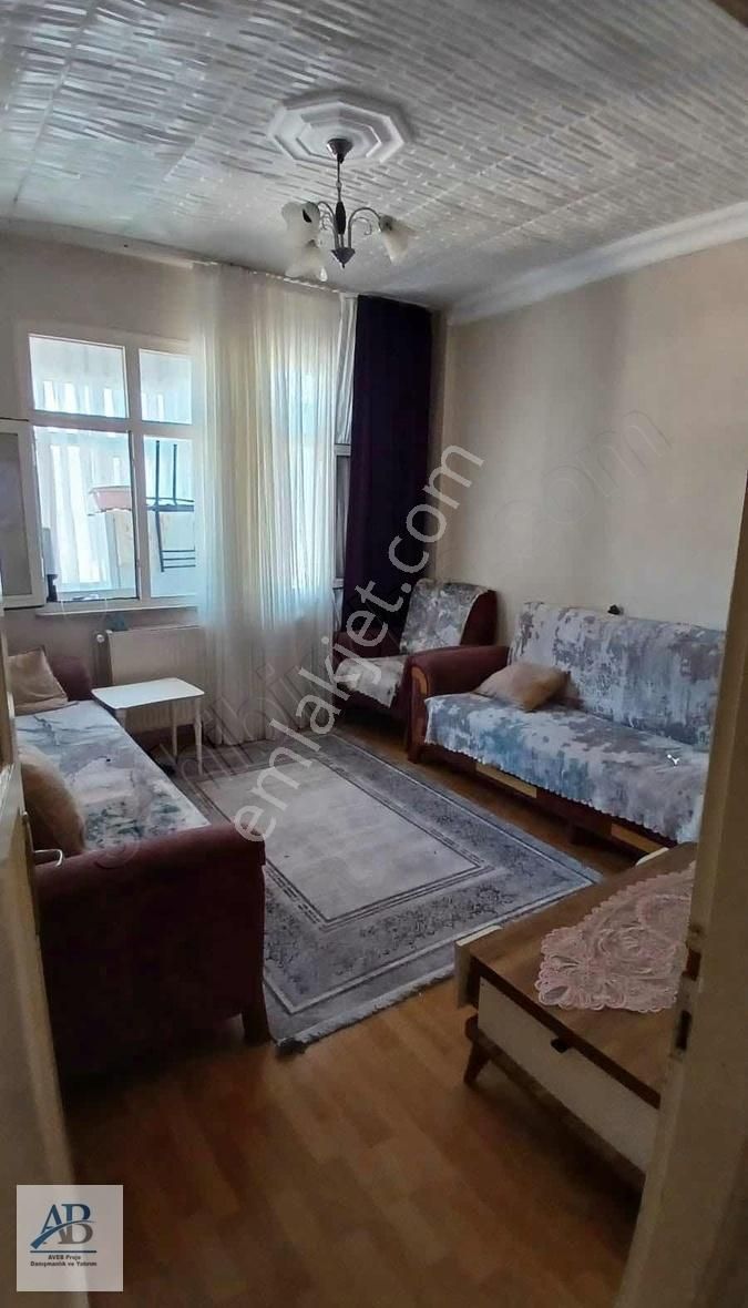 Güngören Merkez Satılık Daire AVEB'TEN MERKEZİ KONUMD 3+1 DAİRE 4990000