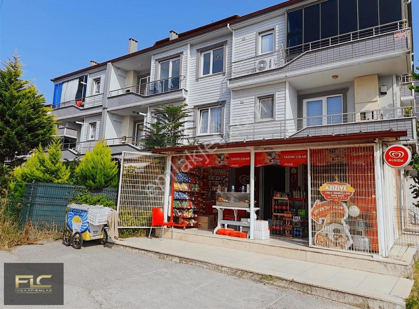 Karasu Yalı Satılık Daire KARASU'DA ALDIN ALDIN 2+1 ÖN CEPHE PLAJ MERKEZDE SATILIK DAİRE