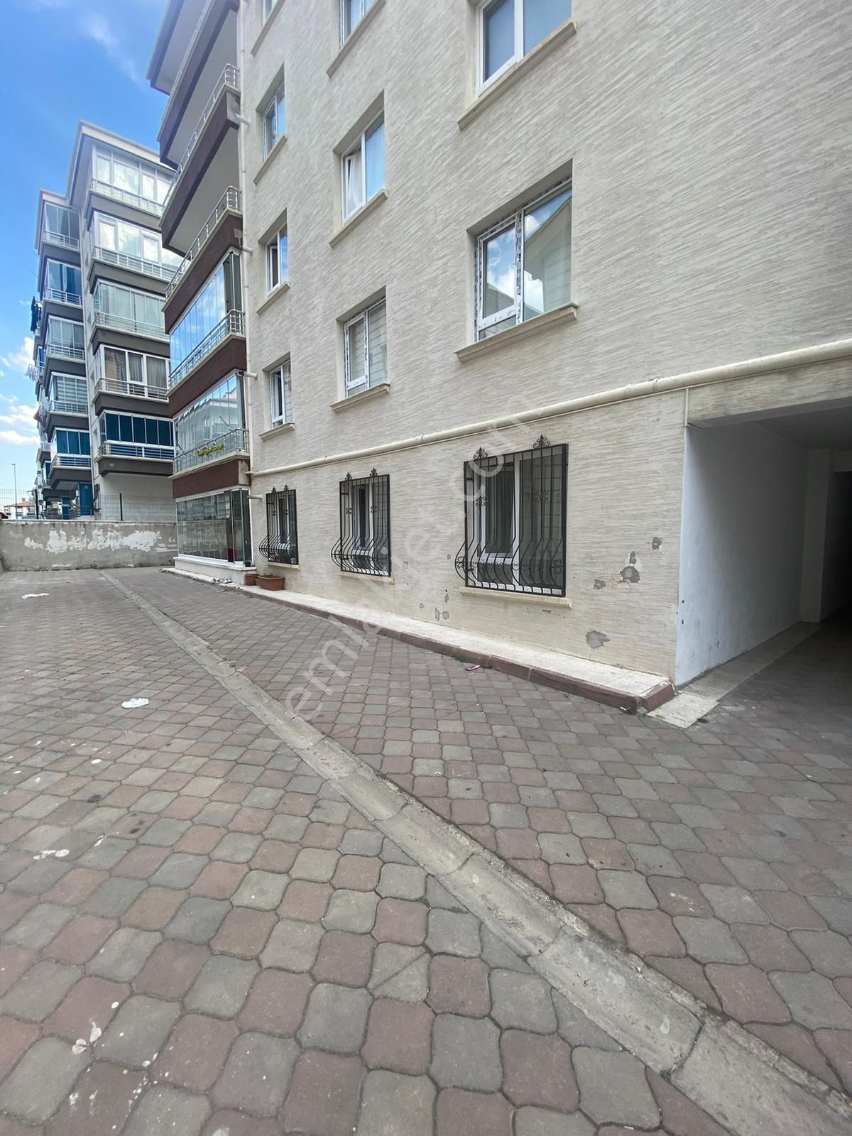 Keçiören Karakaya Satılık Daire  GKY GAYRİMENKULDEN KARAKAYA MAHALLESİNED 3+1 SATILIK DAİRE