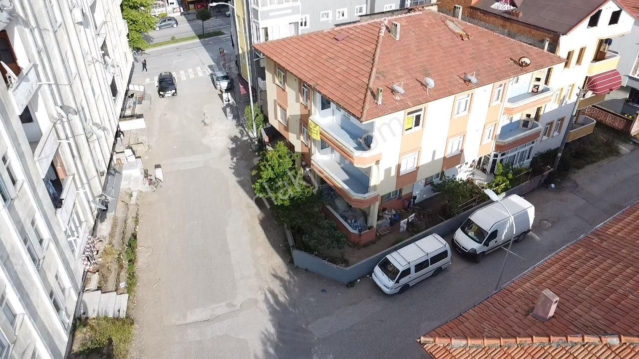 Karasu Yalı Satılık Daire Sahil Merkezde İçi Komple Sıfırlanmış 110m2 Mutfak Ayrı 2+1 Fırsat Daire