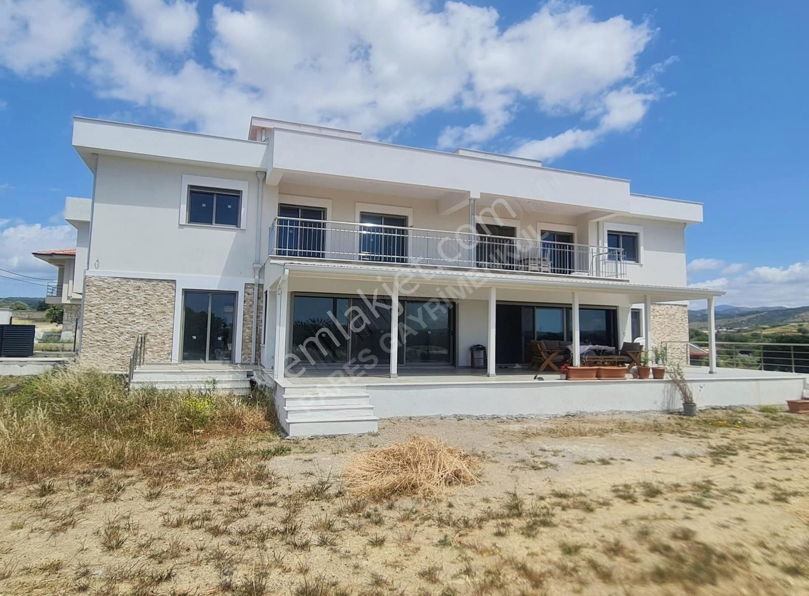 Urla Bademler Satılık Villa Urla Bademler'de 4+2 Sıfır Lüks Villa