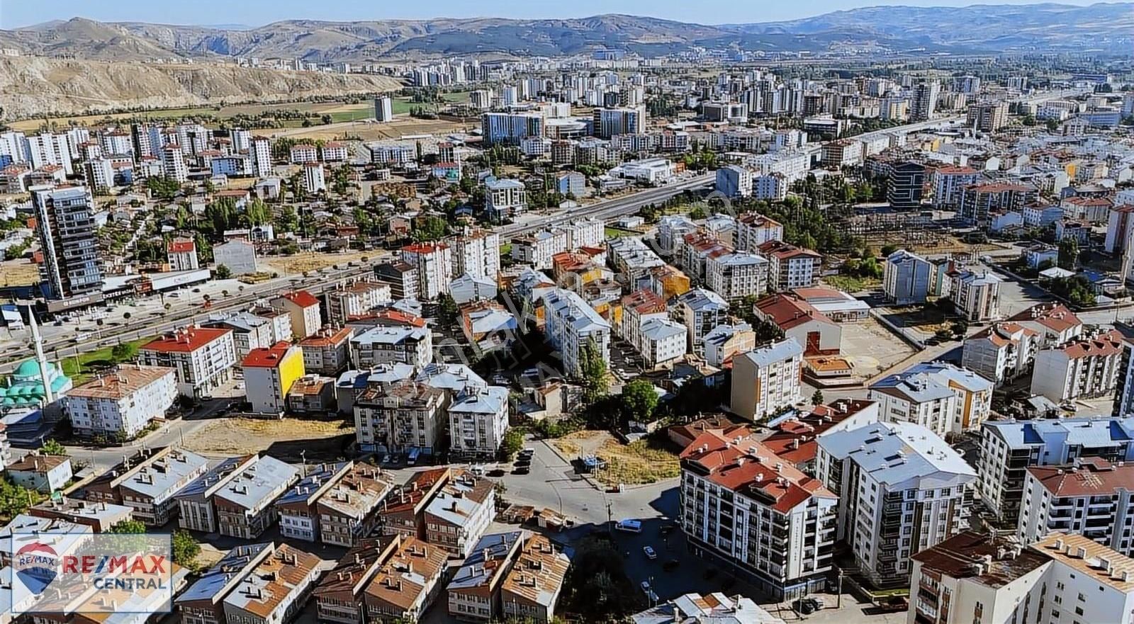 Sivas Merkez Mehmet Akif Ersoy Satılık Dükkan & Mağaza RE/MAX CENTRAL'DAN NUMUNE MERKEZİ LOKASYONDA EŞSİZ İŞYERİ