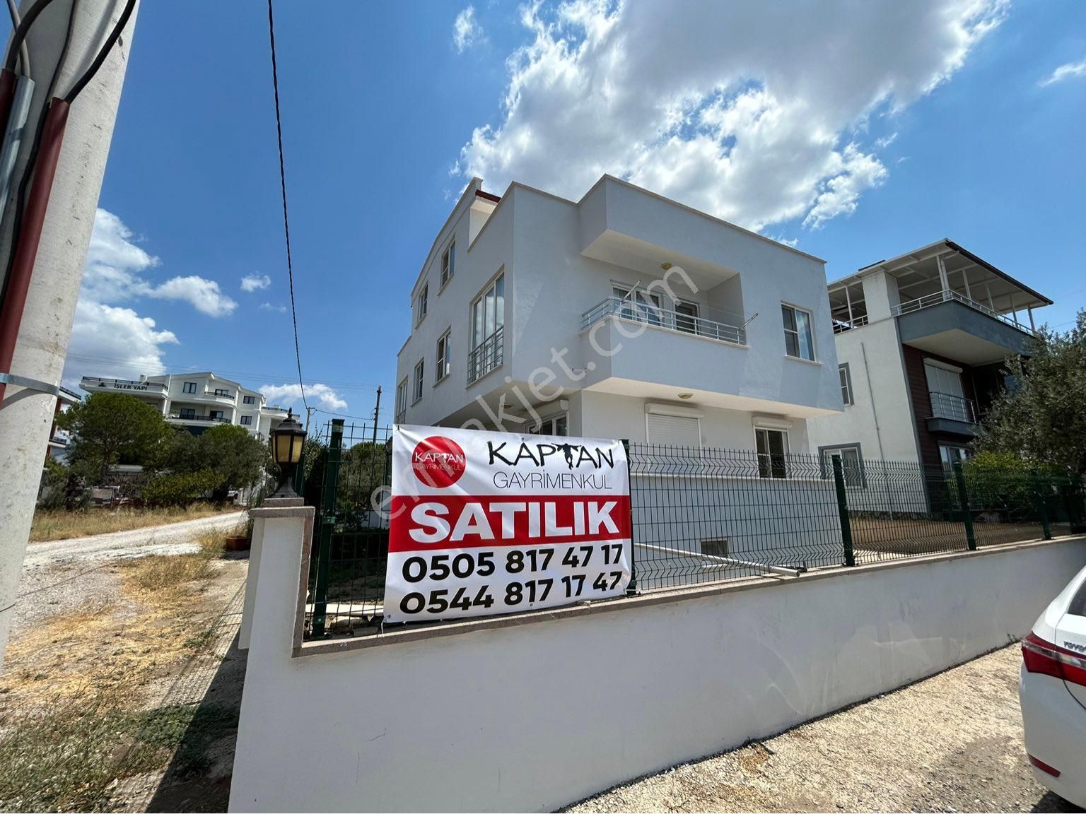 Edremit Zeytinli Satılık Villa Zeytinli Köyünde Jandarma Karşısı Satılık İkiz 4+1 Tripleks Villa