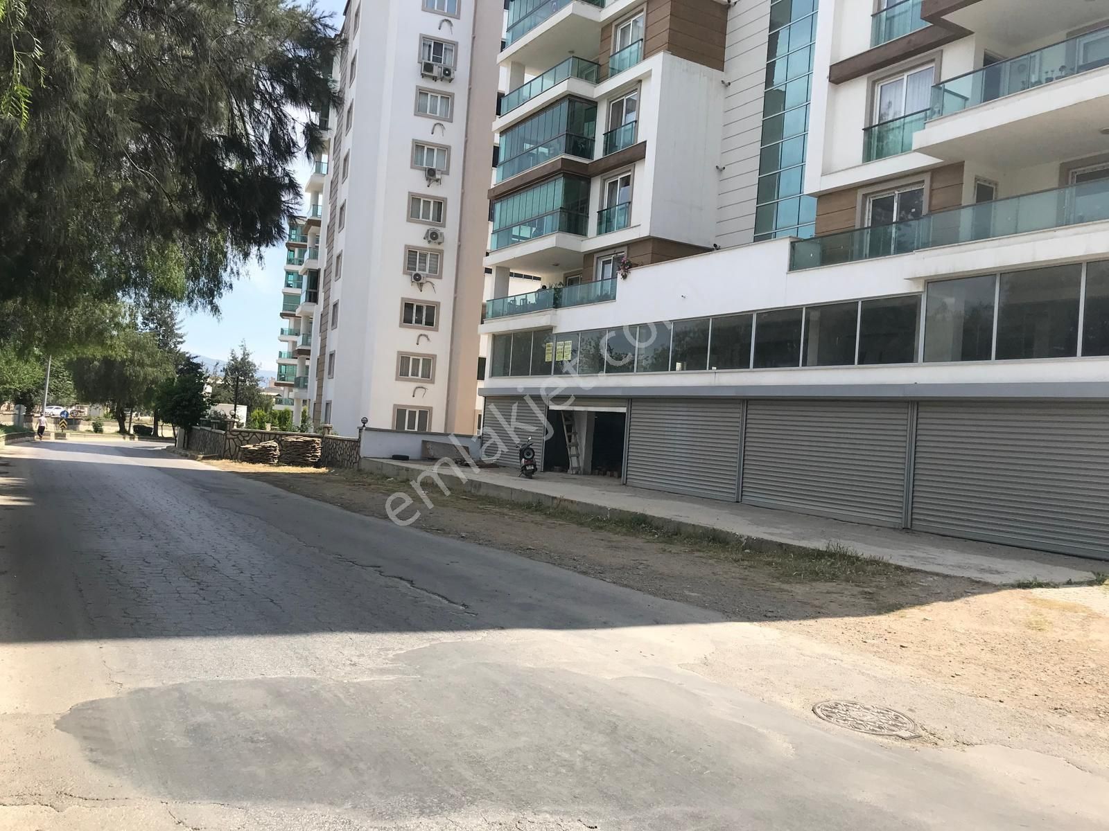 Nazilli Yeşil Kiralık Dükkan & Mağaza Nazilli Yeşil Mahalle’de Bulvar Üzeri Teraslı ve Bodrumlu 800 m² Kiralık Dükkan!