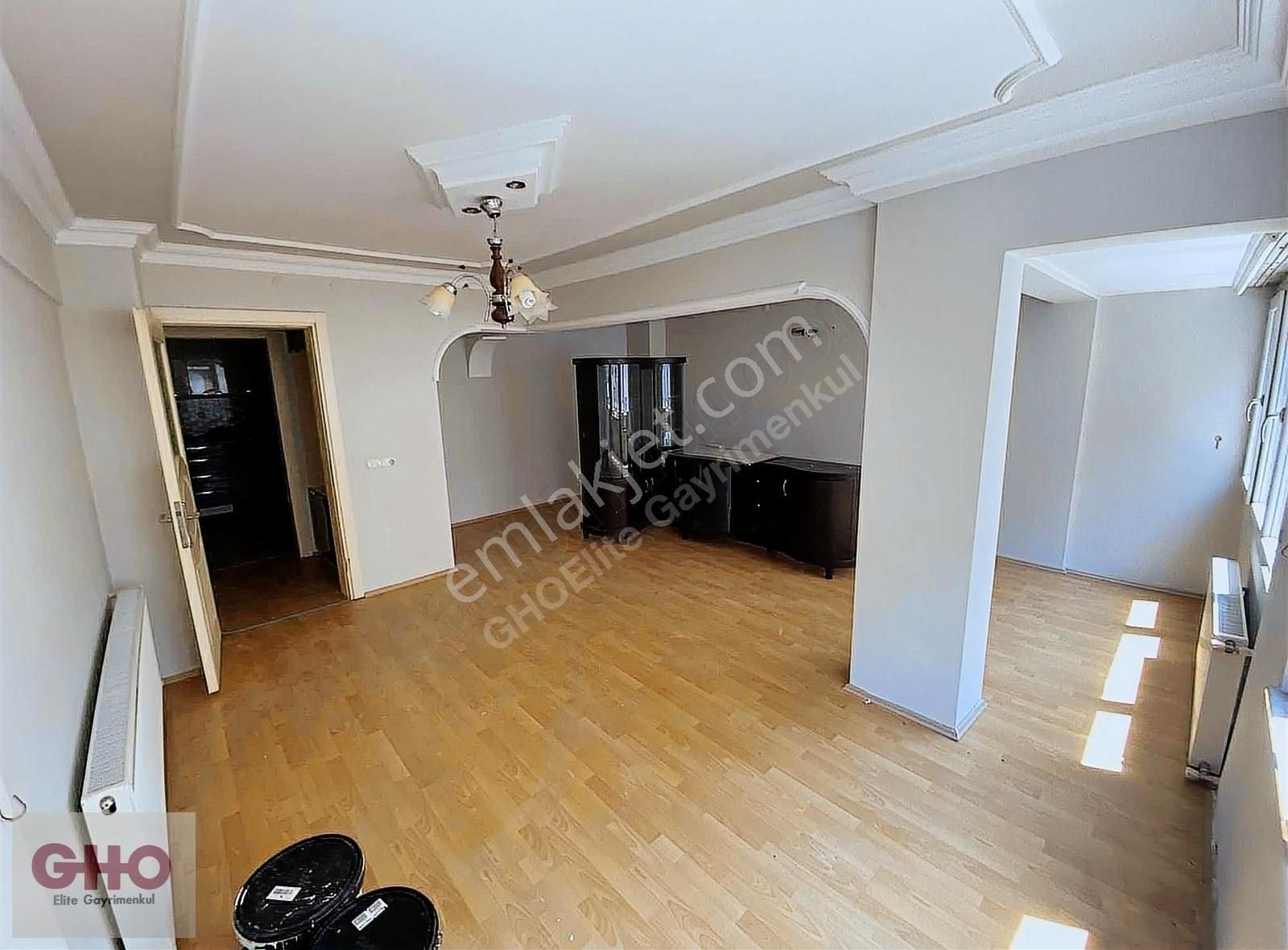 Efeler Güzelhisar Satılık Daire KIBRIS CADDESİNDE SATILIK 3+1 DAİRE