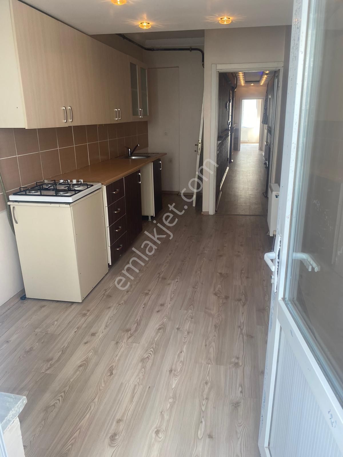 Kırklareli Merkez Karakaş Kiralık Daire MEVA GAYRİMENKULDEN KARAKAŞ MAHALLESİNDE  KİRALIK 3+1 