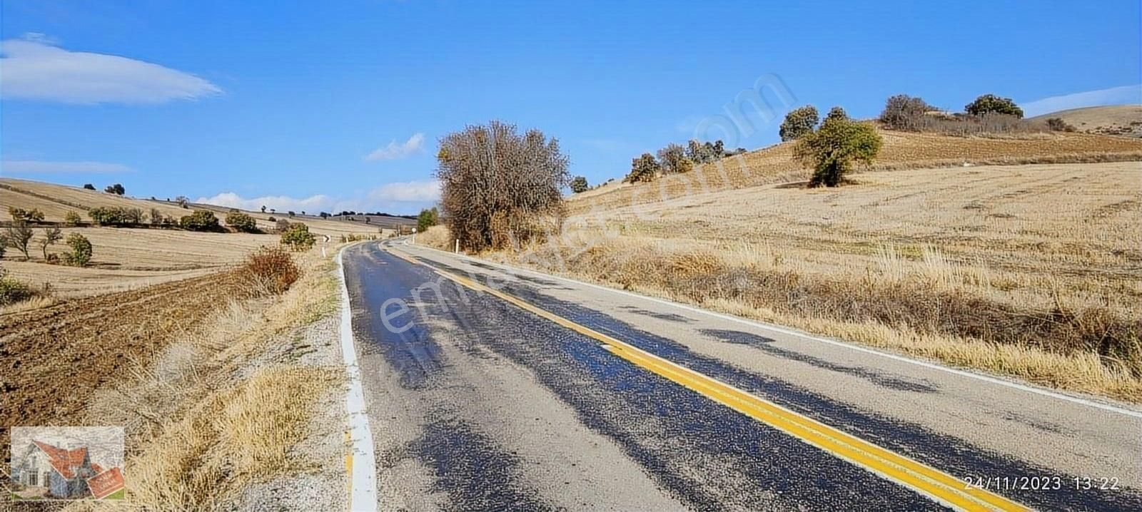 Suluova Kolay Köyü Satılık Tarla Çelik Yapı emlak tan satılık Ladik yoluna cepheli tarla