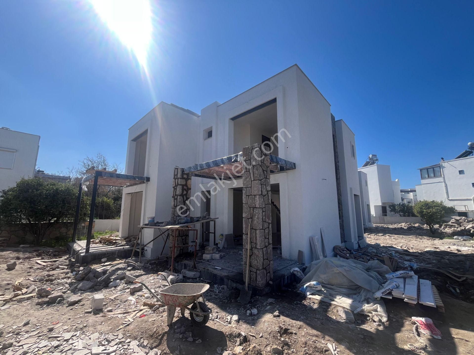 Turgutreis Bahçelievler'de Satılık %50 Peşin 3+1 Villa
