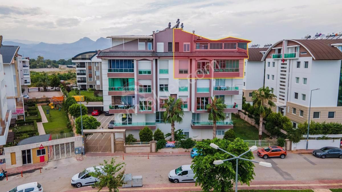 Konyaaltı Uncalı Satılık Daire Uncalı’da 7+1 Neva Konağı