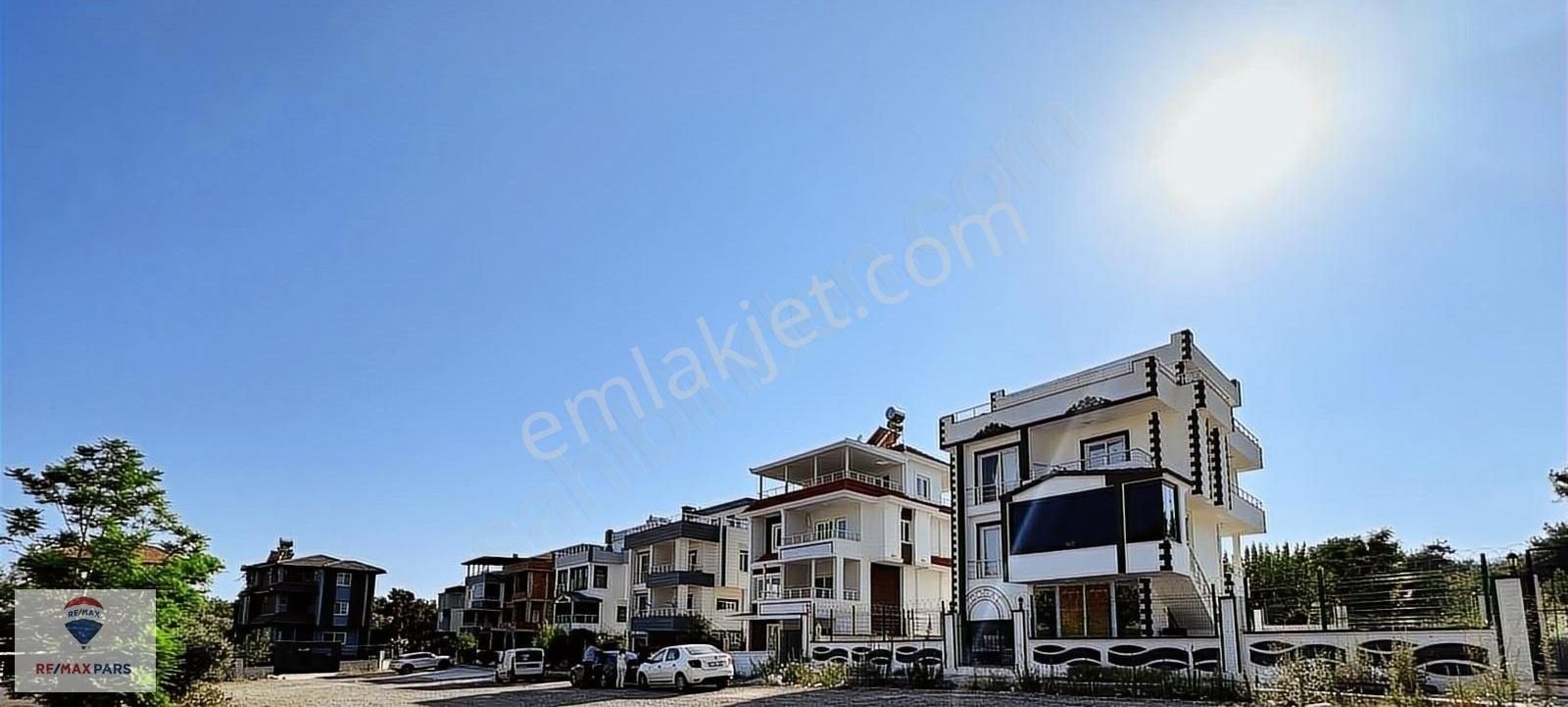 Mezitli Çamlıca Satılık Villa REMAX PARS'TAN KUYULUK'TA DOĞA İLE İÇ İÇE EŞSİZ LÜKS VİLLA