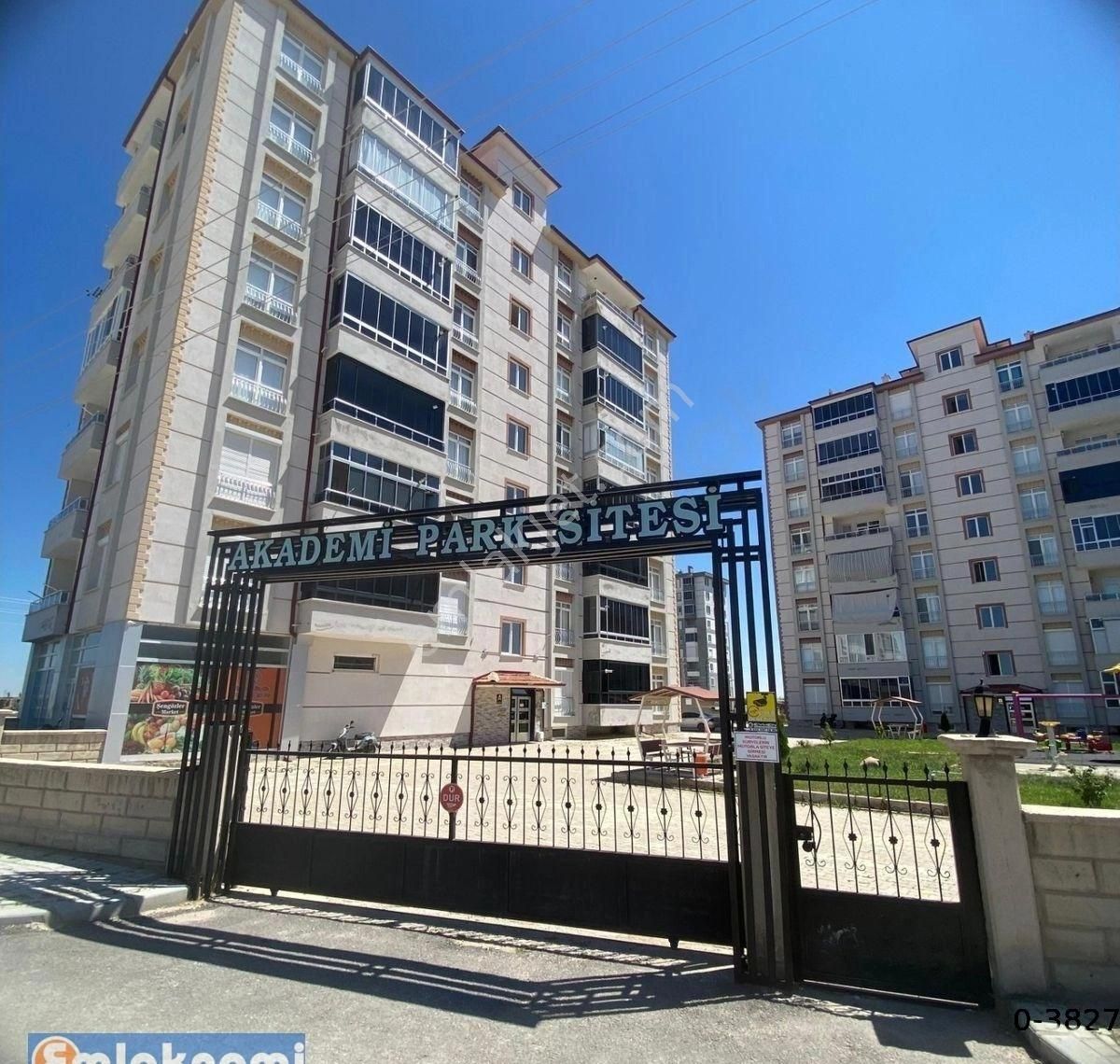 Karaman Merkez Yenişehir Satılık Daire YENİ ŞEHİR MAHALLESİNDE AYNI SİTEDE 2 ADET SATILIK DAİRE