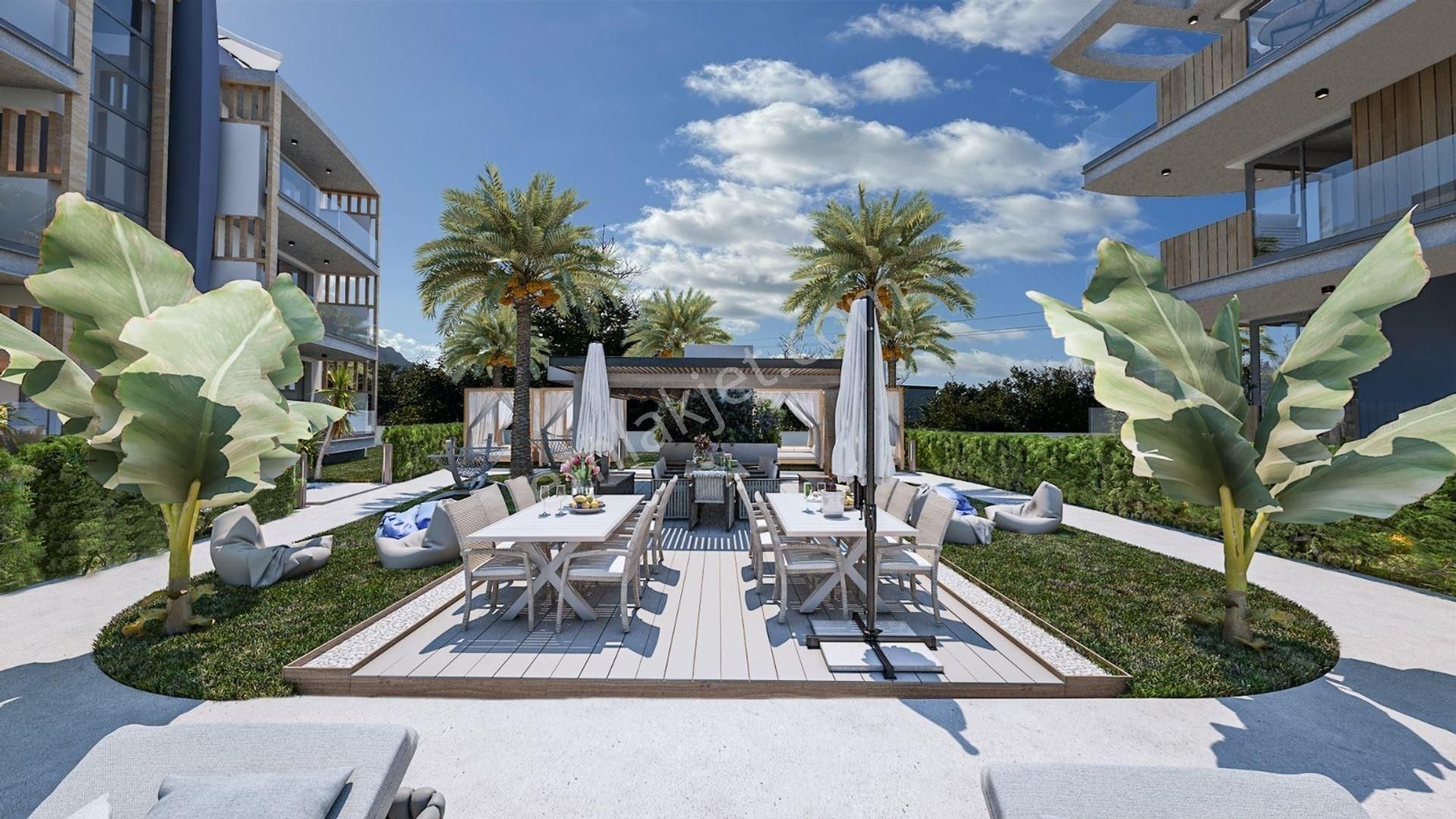 Kıbrıs Girne'de Sea Pearl Lapta 4+1 Satılık Daire