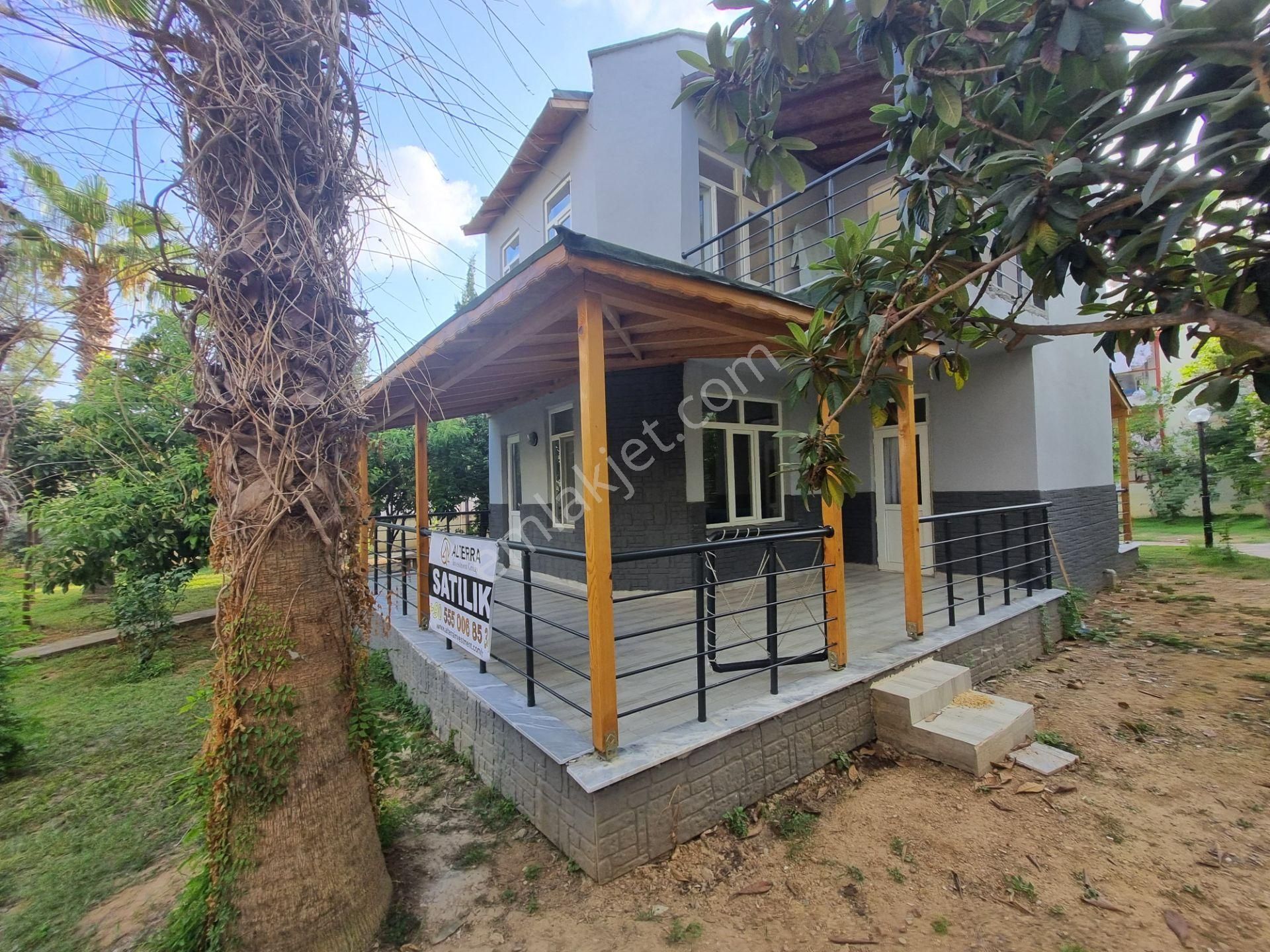 Alanya Okurcalar Satılık Villa  ALANYA OKURCALAR MAHALLESİNDE DENİZE 400 MT SATILIK YAZLIK