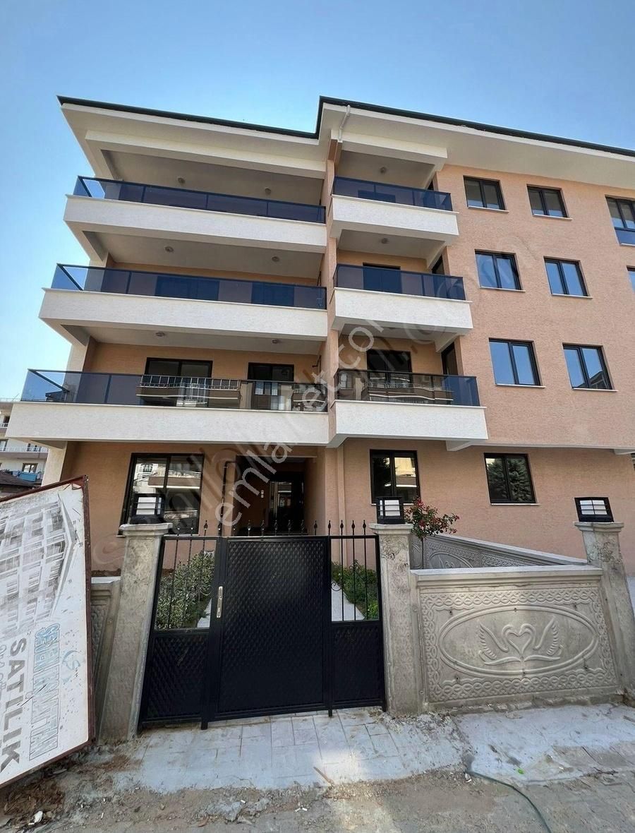 Yalova Merkez İsmet Paşa Satılık Daire GÖLÇEK GAYRİMENKUL'DEN İSMETPAŞA MAHALLESİNDE 3+1 LÜKS DAİRE