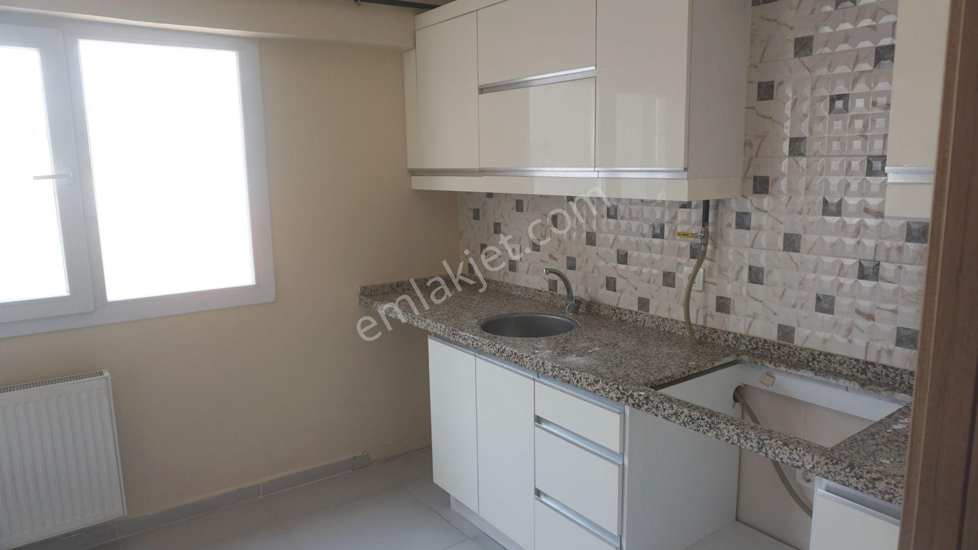 Menemen Cumhuriyet Satılık Daire  KOYUNDERE SATILIK 2YILLIK 2+1 ÇİFTBALKON+DOĞALGAZLI ÇİĞLİ SERKAN