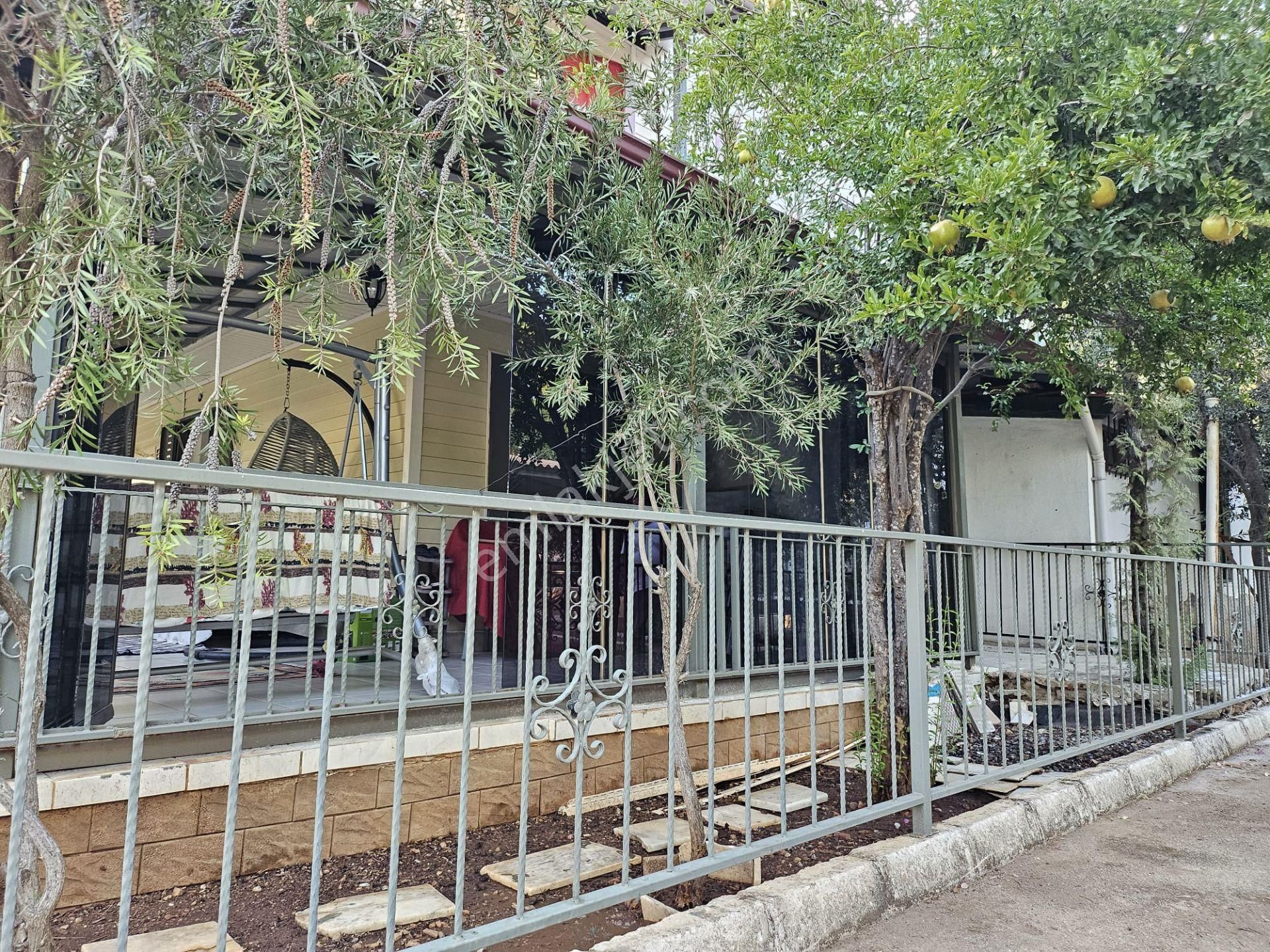 Akbük Merkezde 4+1 Bitişik Nizaman Site İçi Müstekil Villamız Satılık - Görsel 2