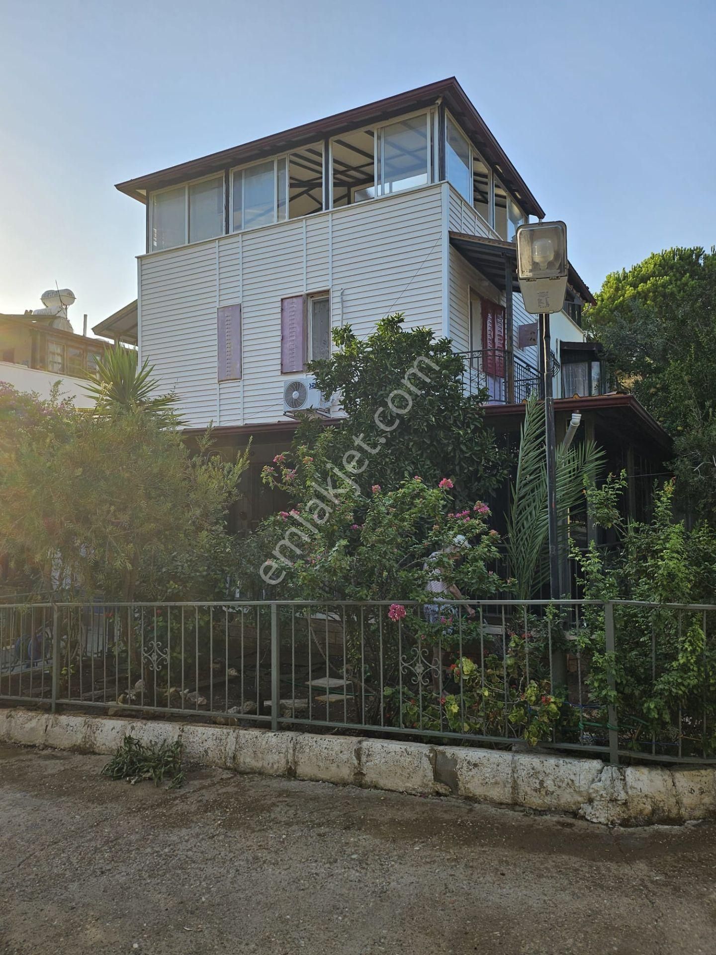 Akbük Merkezde 4+1 Bitişik Nizaman Site İçi Müstekil Villamız Satılık - Görsel 35